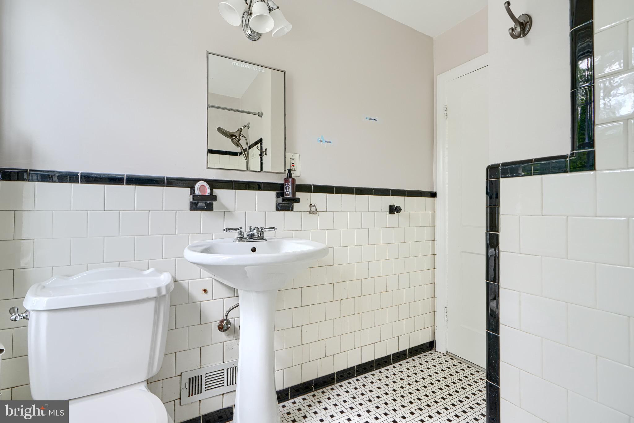 ACADEMY HEIGHTS - Residential