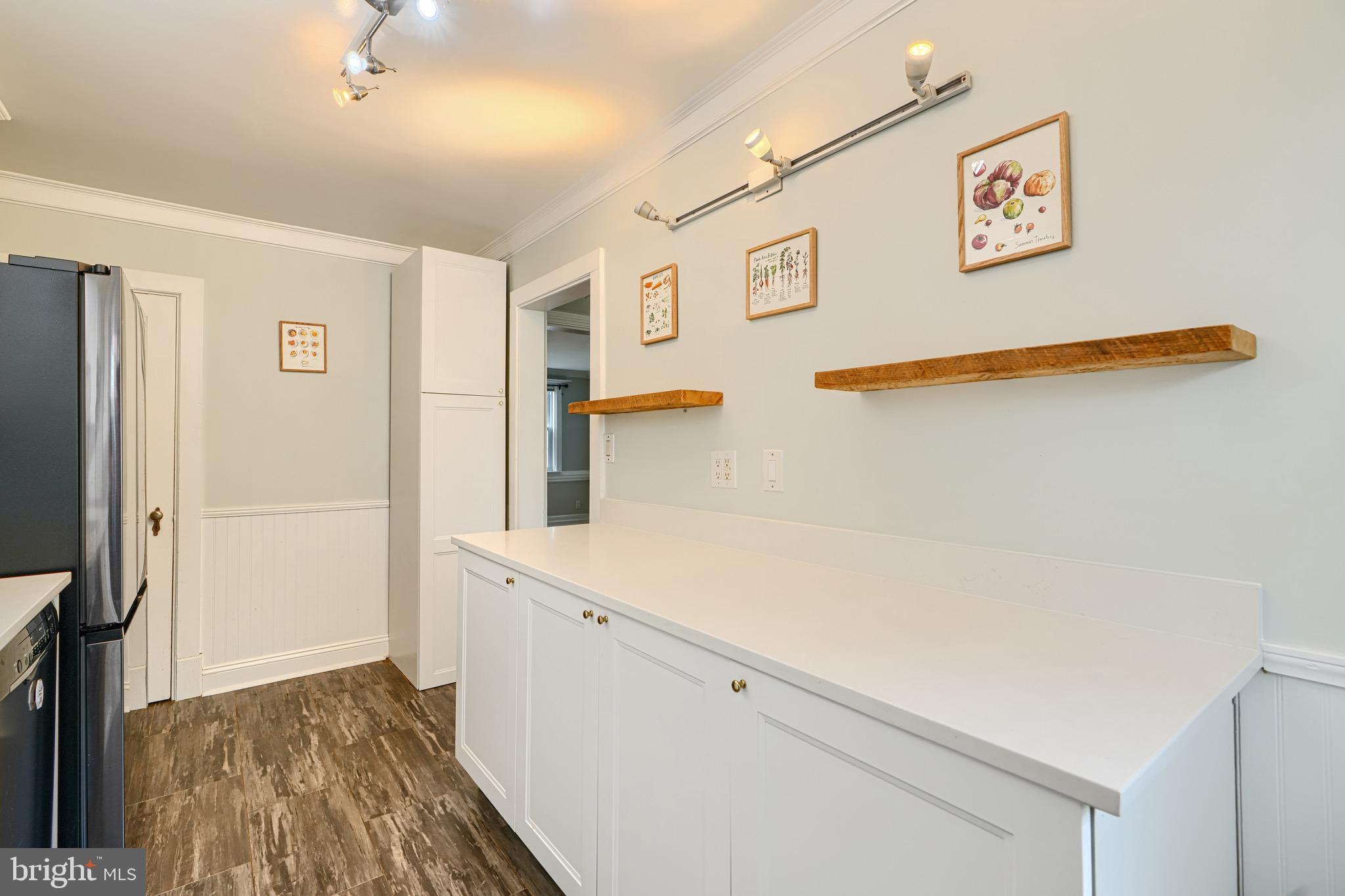 ACADEMY HEIGHTS - Residential