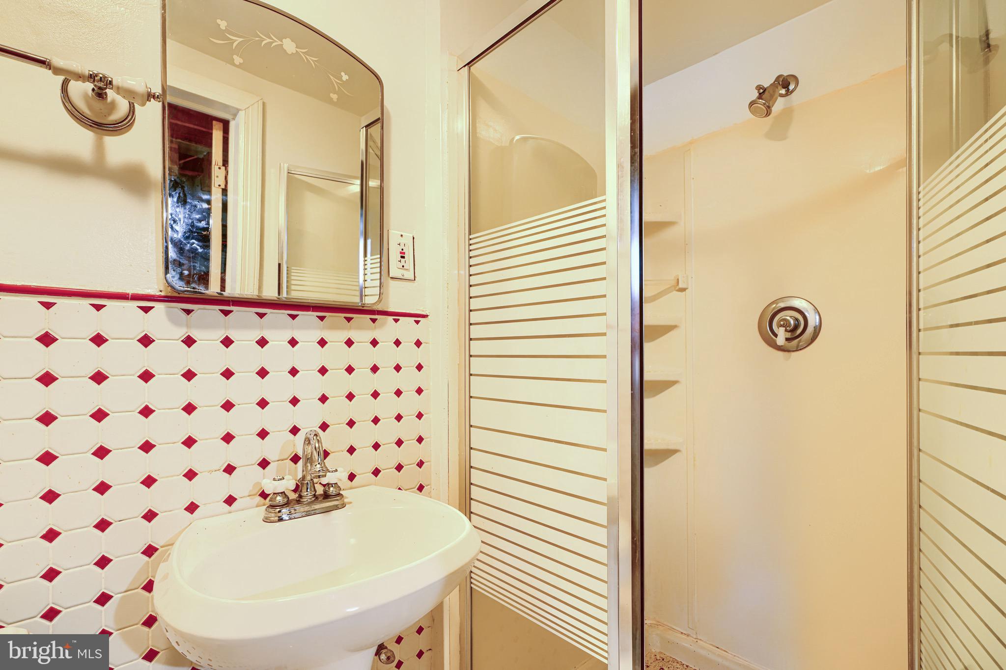 ACADEMY HEIGHTS - Residential