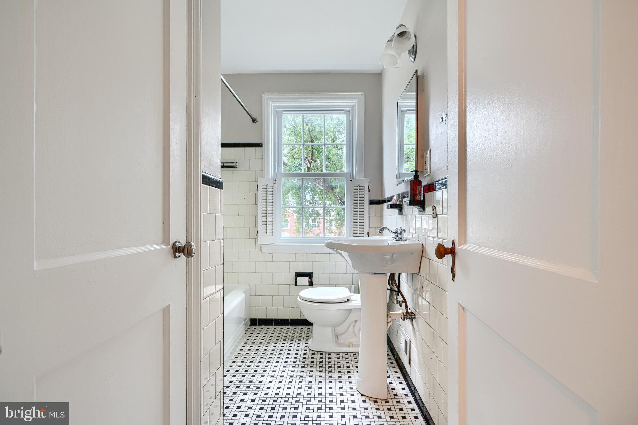 ACADEMY HEIGHTS - Residential