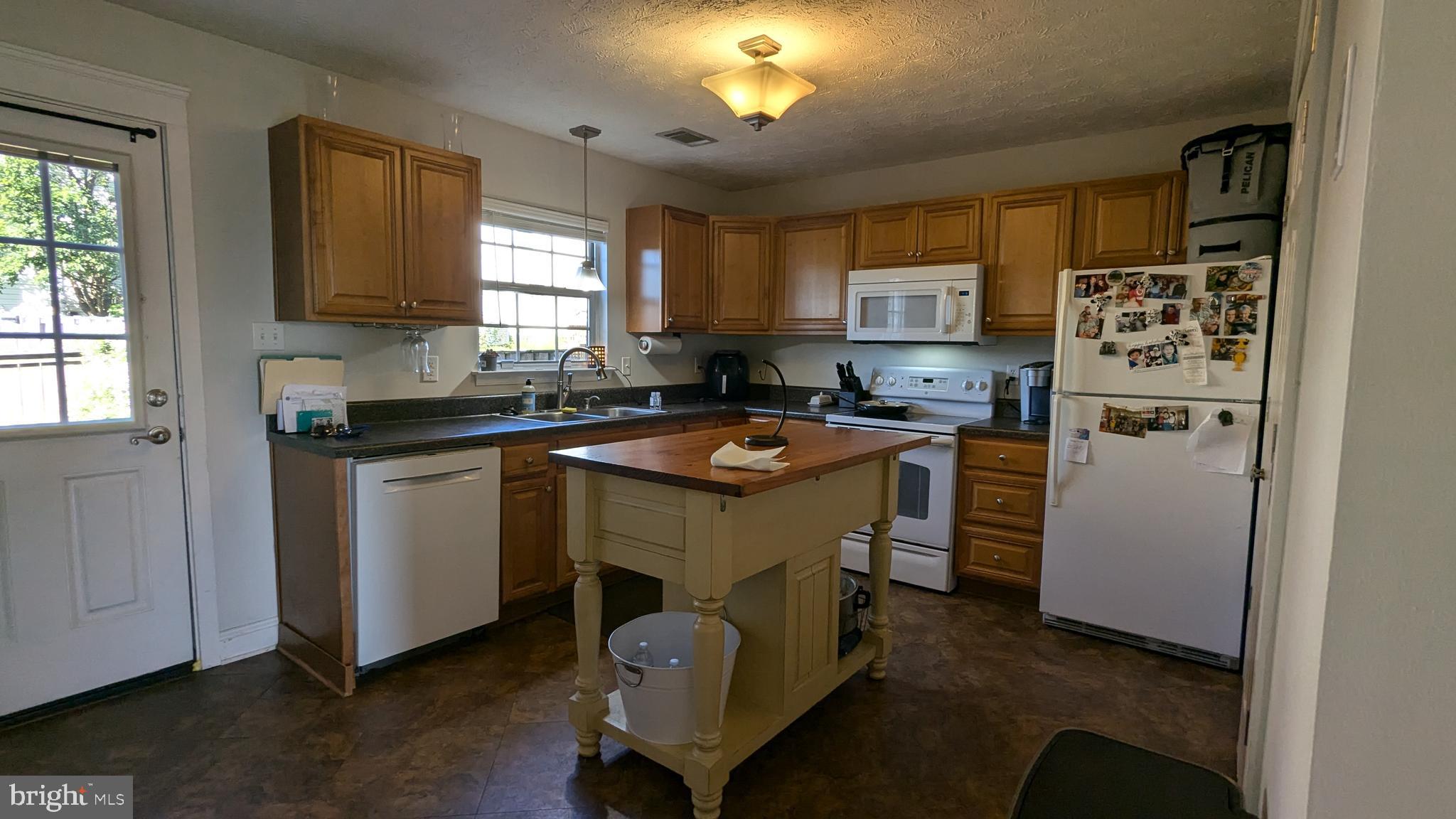 BROOKLAND HEIGHTS - Residential