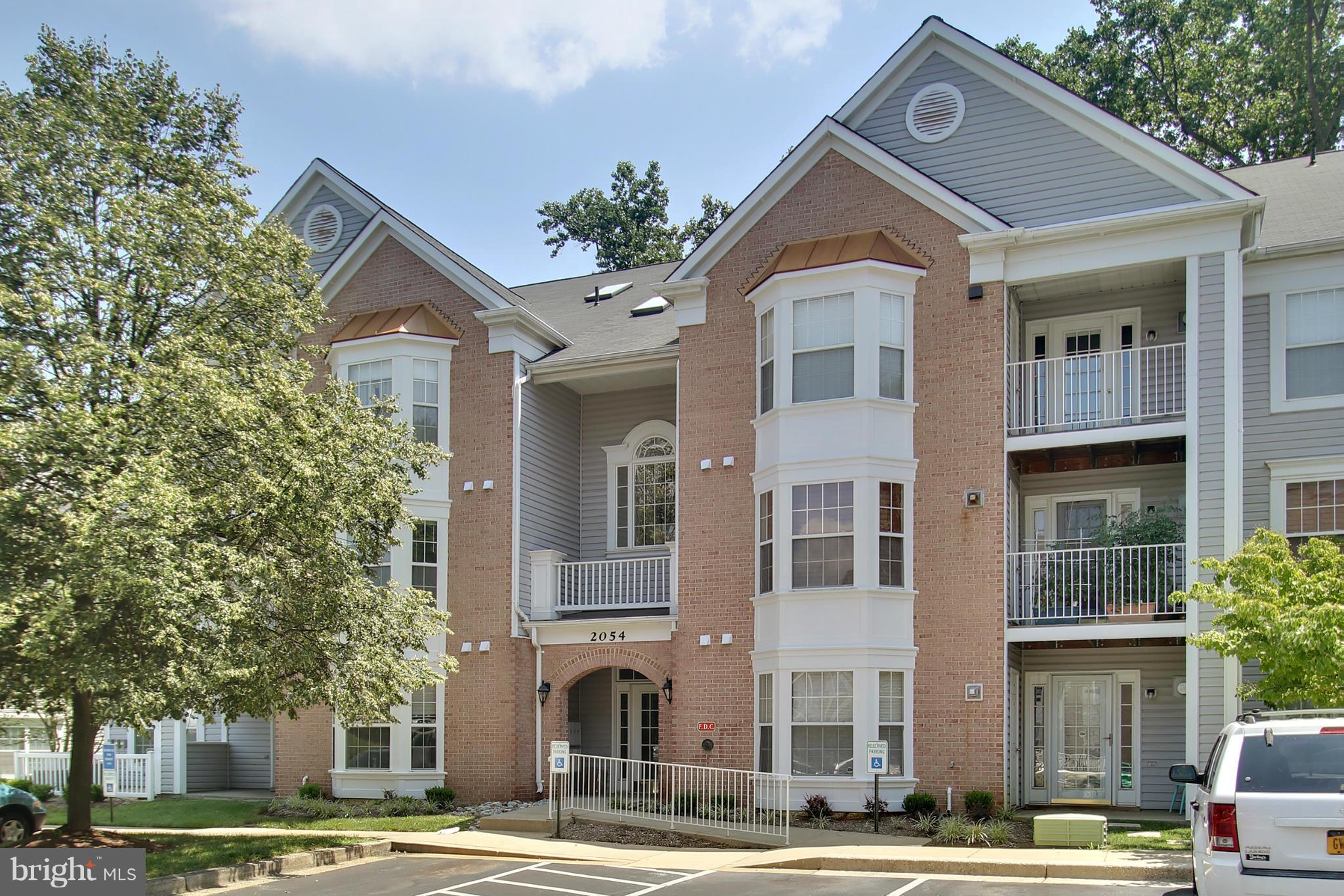 WINDGATE CONDO - Residential