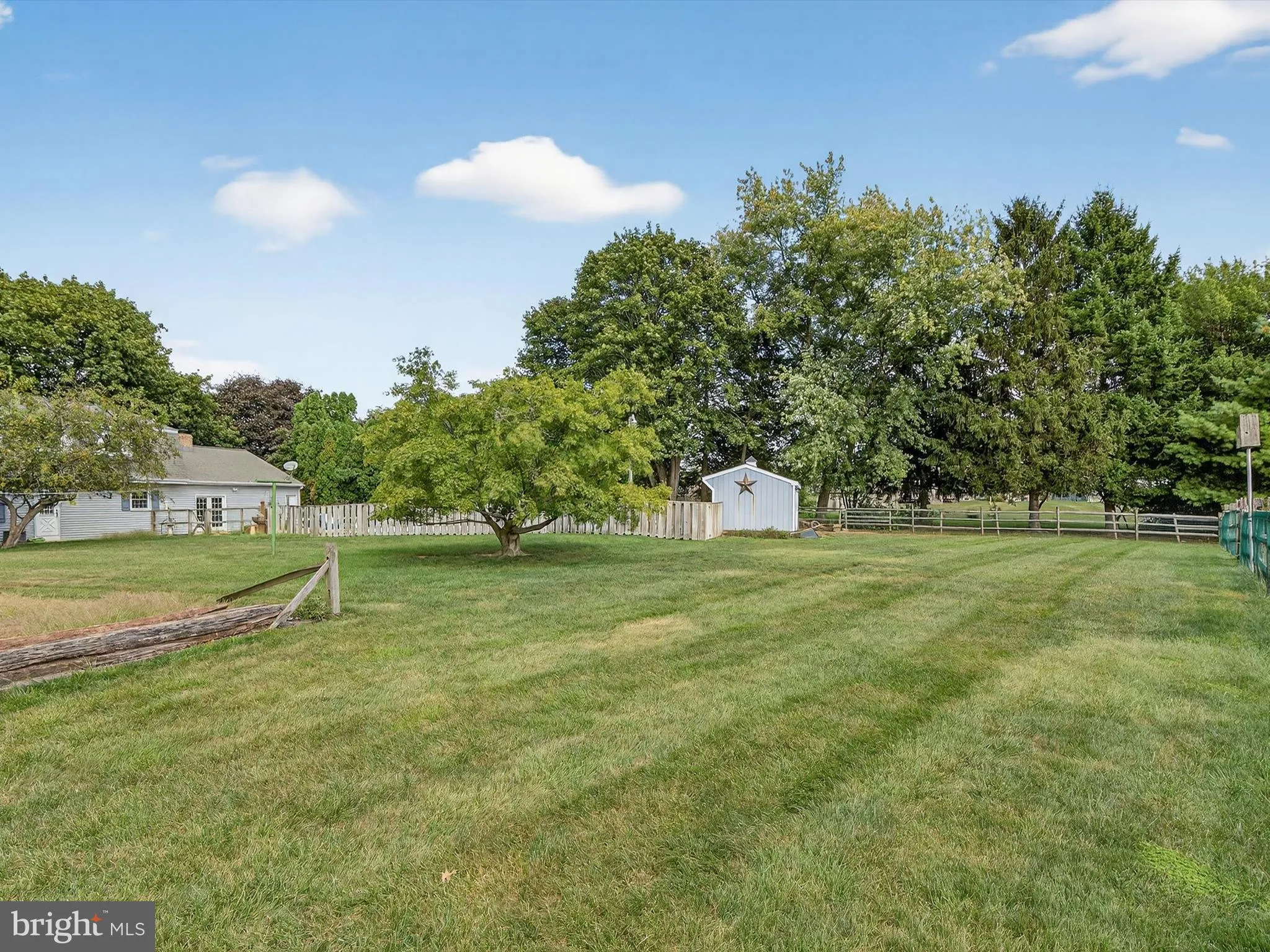 Marietta, Pennsylvania 17547, United States, 4 Bedrooms Bedrooms, ,3 BathroomsBathrooms,Residential,Pending,215552