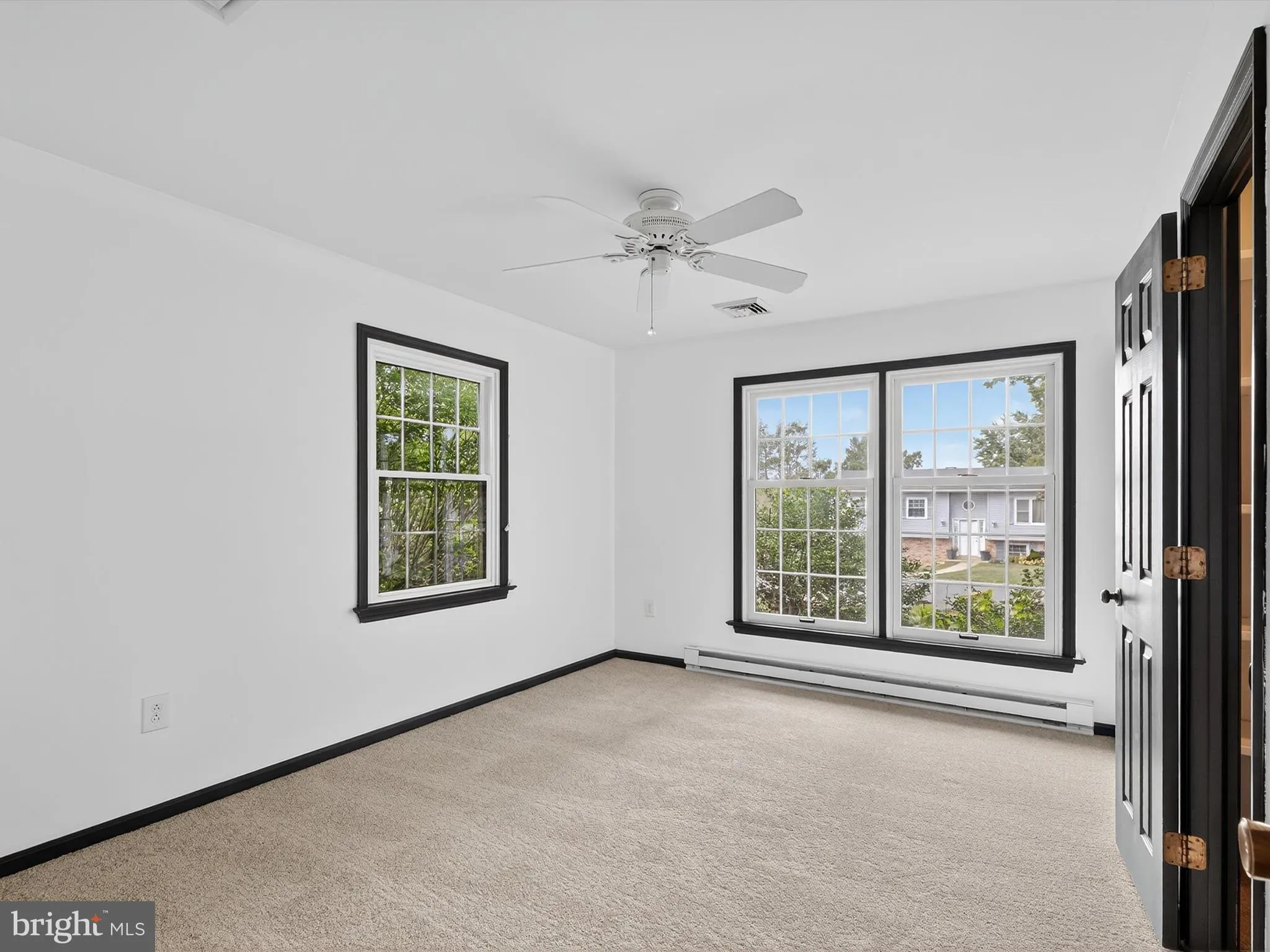 Marietta, Pennsylvania 17547, United States, 4 Bedrooms Bedrooms, ,3 BathroomsBathrooms,Residential,Pending,215552