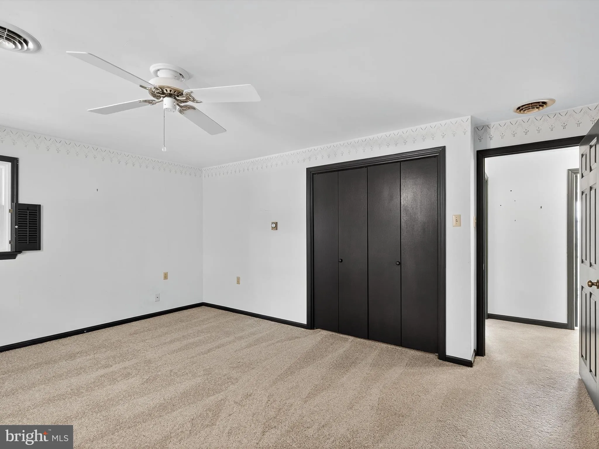 Marietta, Pennsylvania 17547, United States, 4 Bedrooms Bedrooms, ,3 BathroomsBathrooms,Residential,Pending,215552