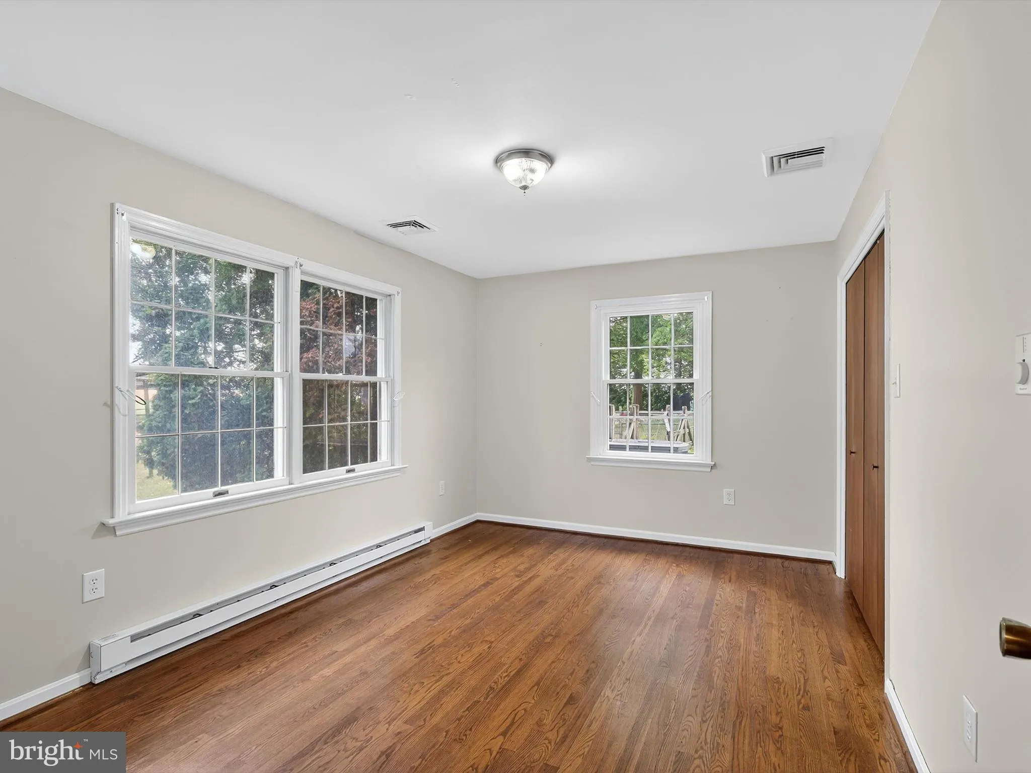 Marietta, Pennsylvania 17547, United States, 4 Bedrooms Bedrooms, ,3 BathroomsBathrooms,Residential,Pending,215552