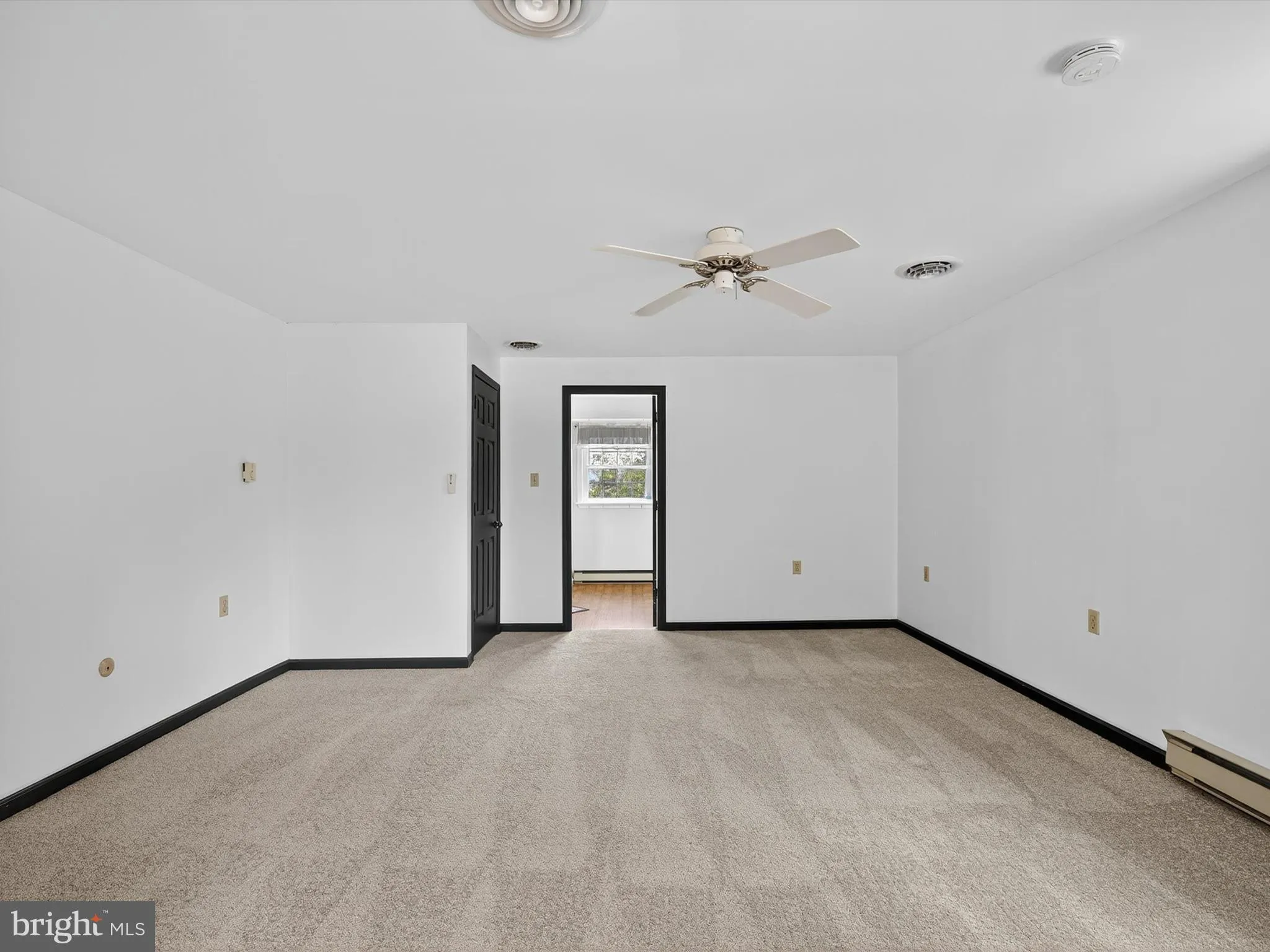 Marietta, Pennsylvania 17547, United States, 4 Bedrooms Bedrooms, ,3 BathroomsBathrooms,Residential,Pending,215552