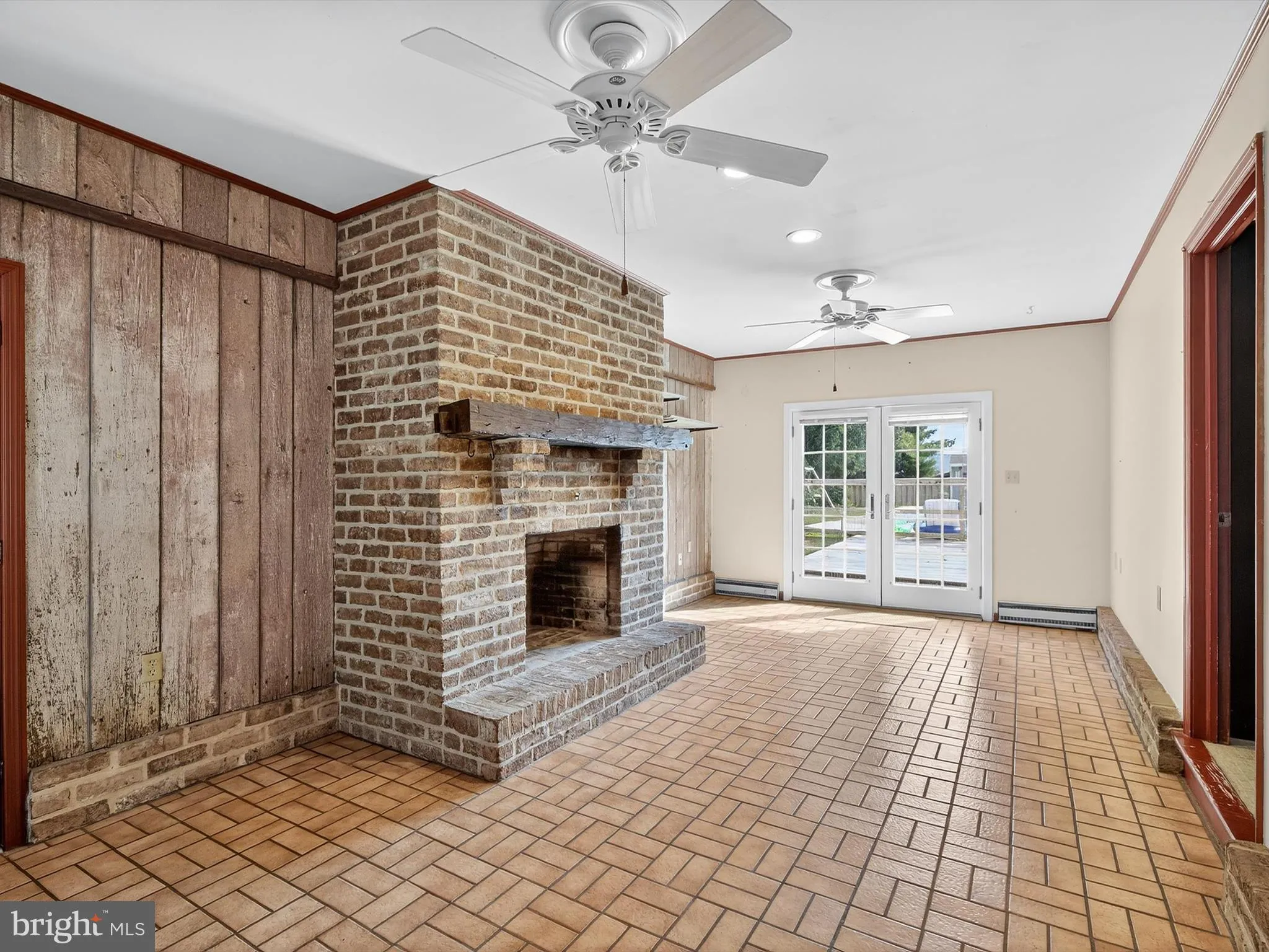 Marietta, Pennsylvania 17547, United States, 4 Bedrooms Bedrooms, ,3 BathroomsBathrooms,Residential,Pending,215552