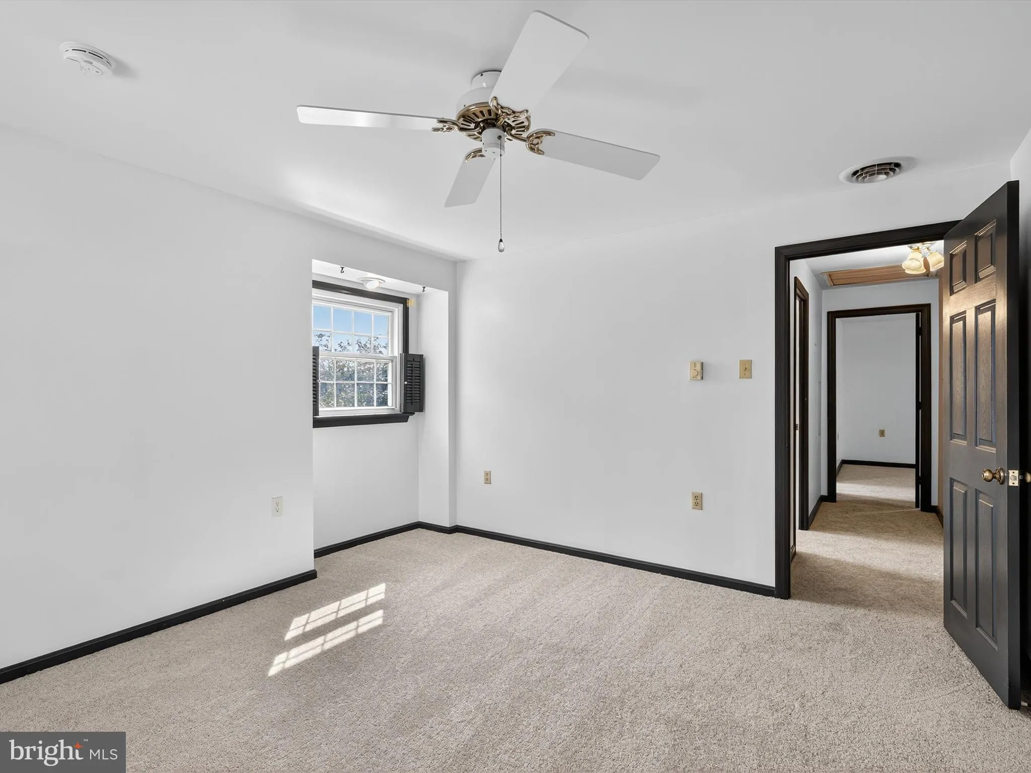 Marietta, Pennsylvania 17547, United States, 4 Bedrooms Bedrooms, ,3 BathroomsBathrooms,Residential,Pending,215552