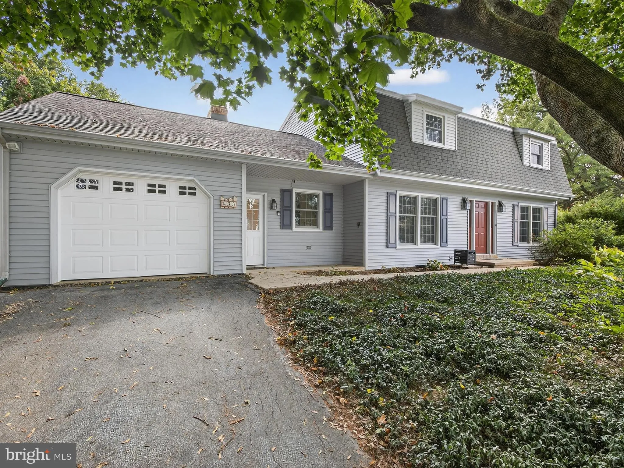 Marietta, Pennsylvania 17547, United States, 4 Bedrooms Bedrooms, ,3 BathroomsBathrooms,Residential,Pending,215552