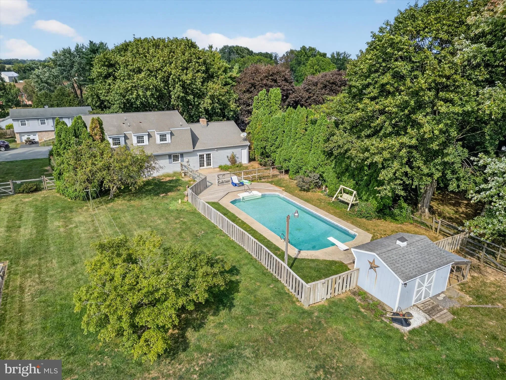 Marietta, Pennsylvania 17547, United States, 4 Bedrooms Bedrooms, ,3 BathroomsBathrooms,Residential,Pending,215552