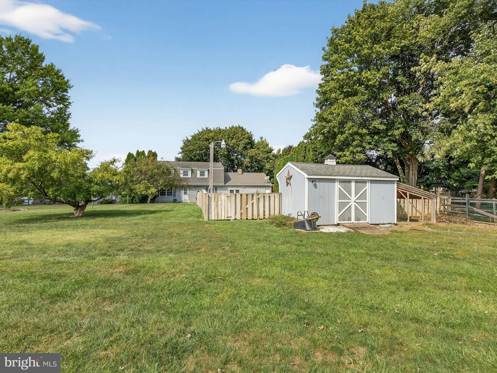 Marietta, Pennsylvania 17547, United States, 4 Bedrooms Bedrooms, ,3 BathroomsBathrooms,Residential,Pending,215552