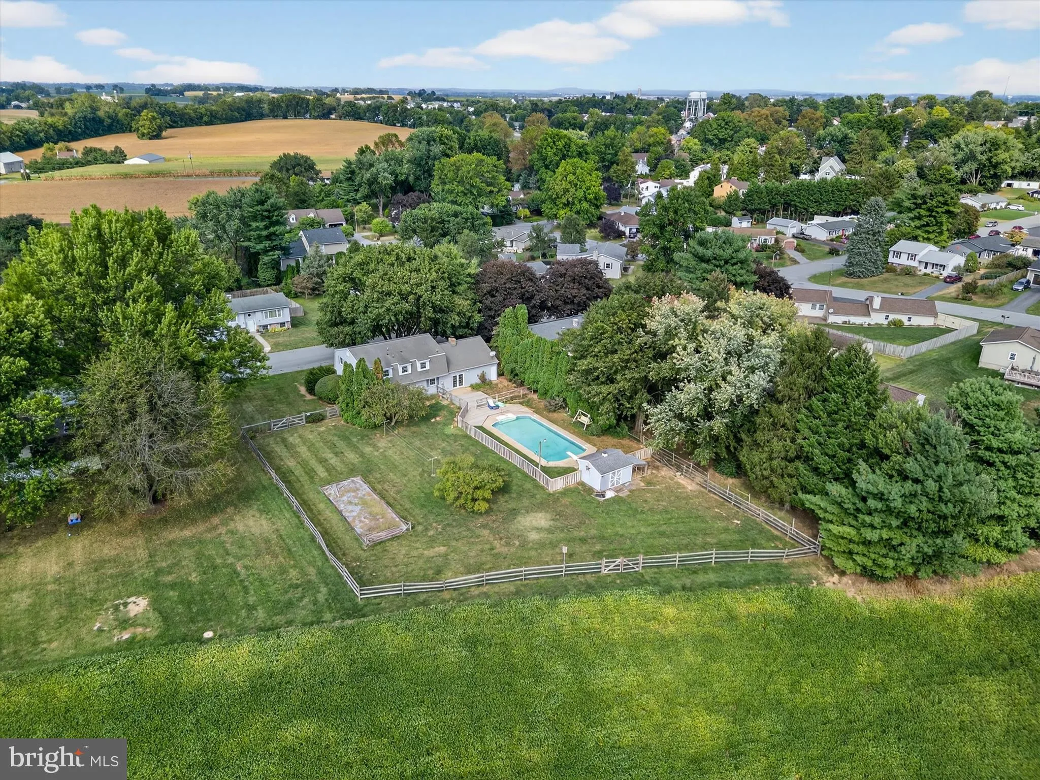 Marietta, Pennsylvania 17547, United States, 4 Bedrooms Bedrooms, ,3 BathroomsBathrooms,Residential,Pending,215552