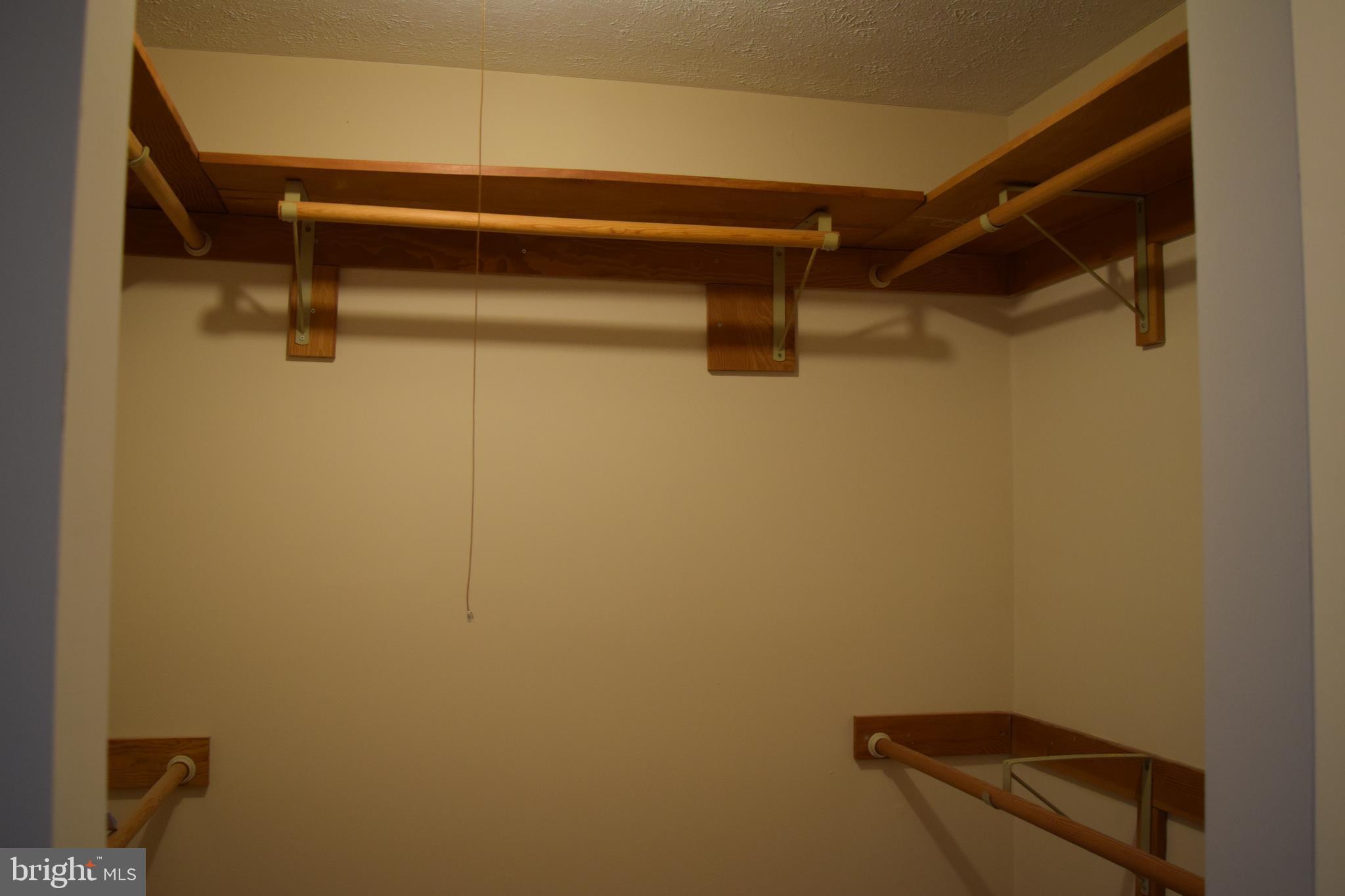 HARMANS WOODS - Residential