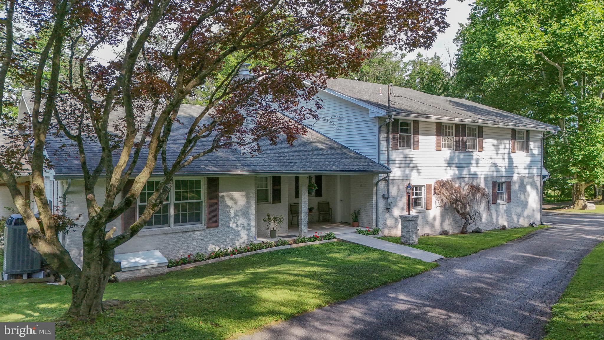 7 RYAN AVENUE