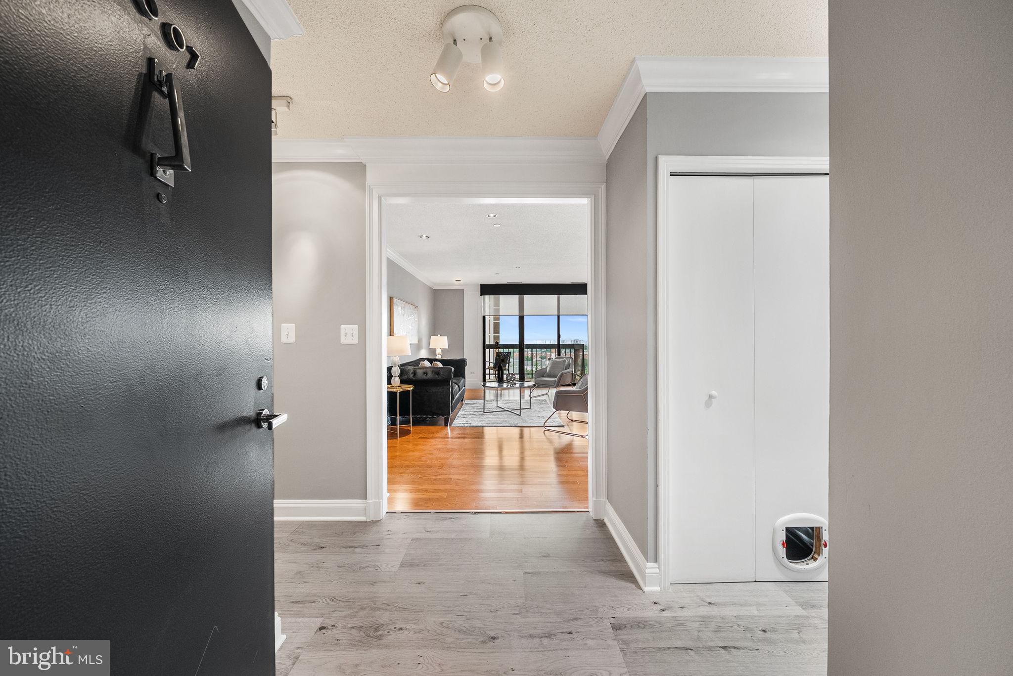 1016 WAYNE STREET 1007