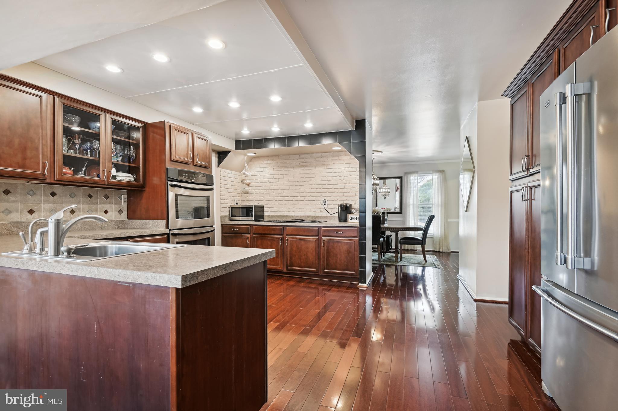 WORTHINGTON RIDGE - Residential