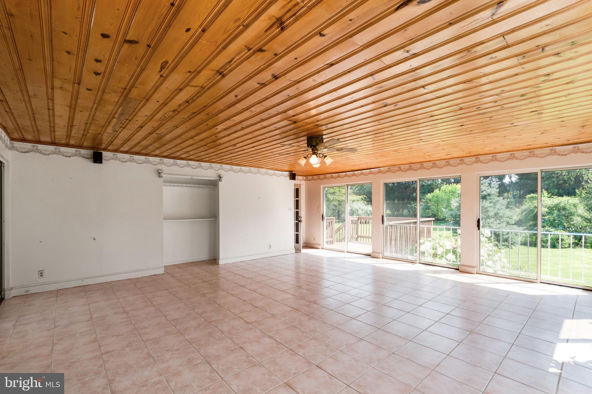 DARNESTOWN OUTSIDE - Residential