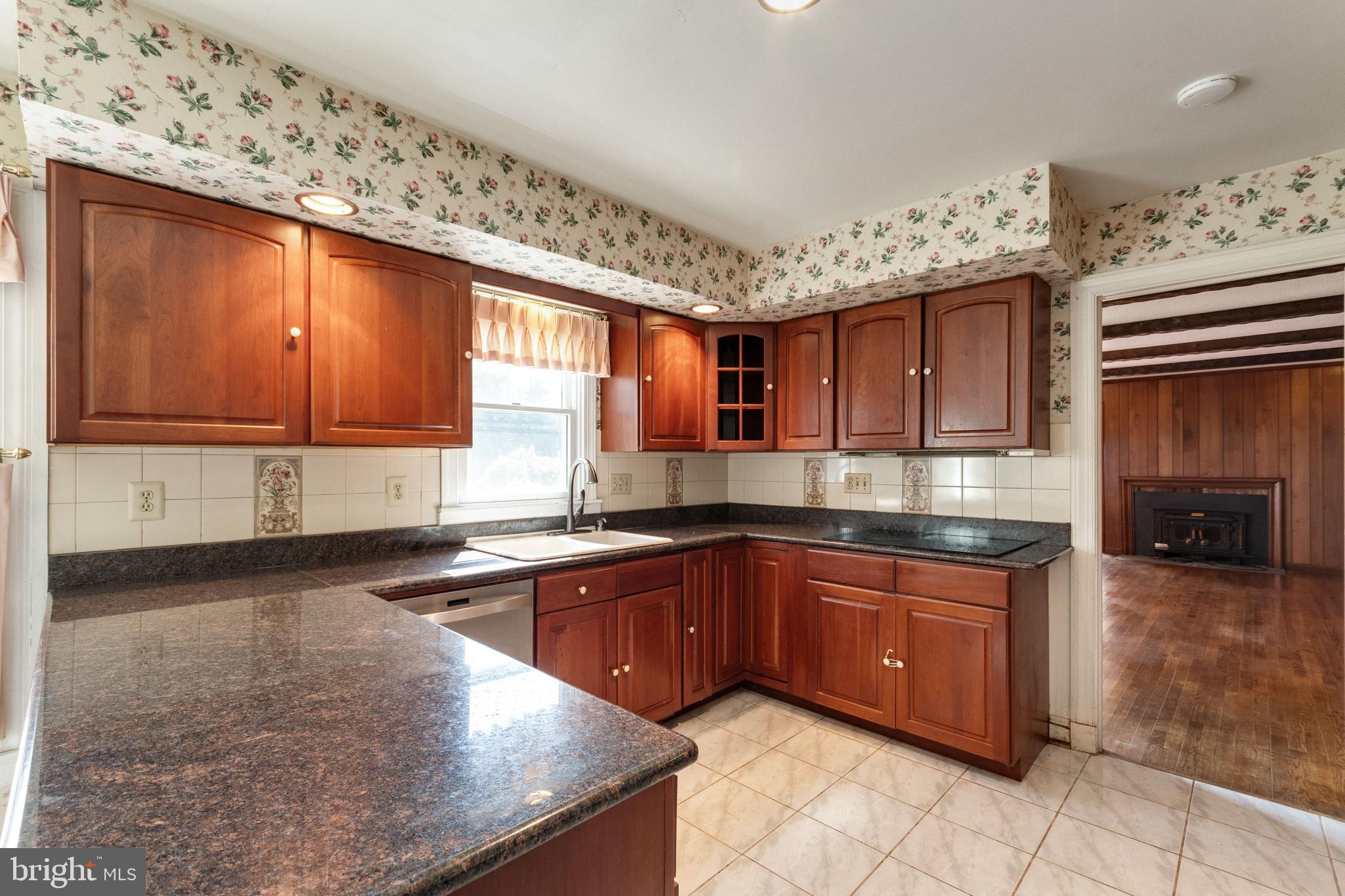 DARNESTOWN OUTSIDE - Residential