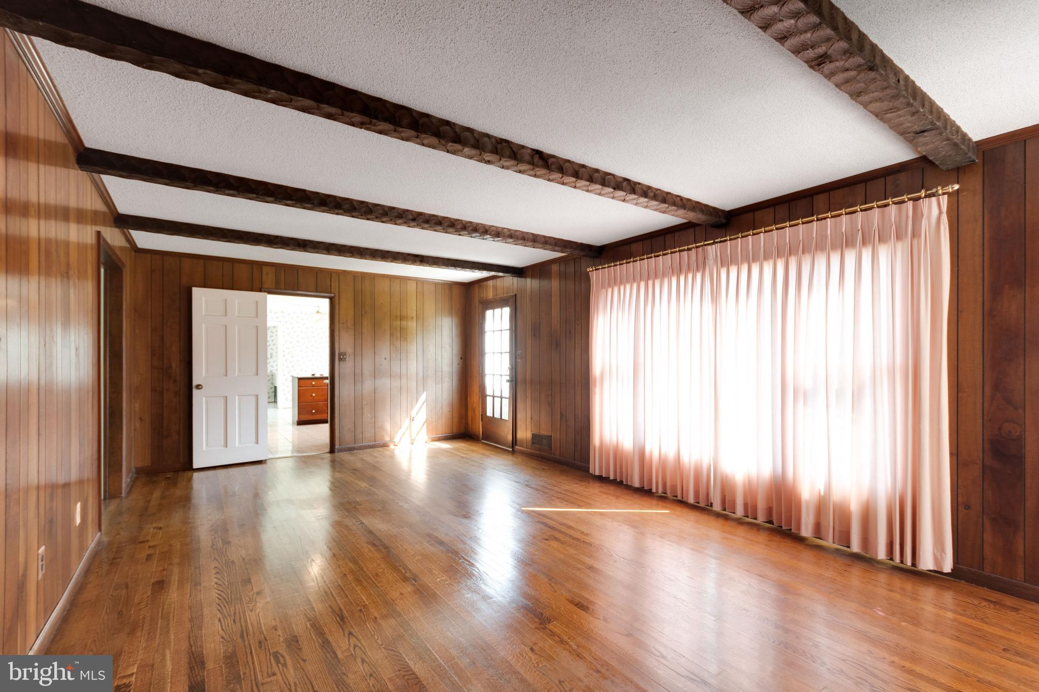 DARNESTOWN OUTSIDE - Residential