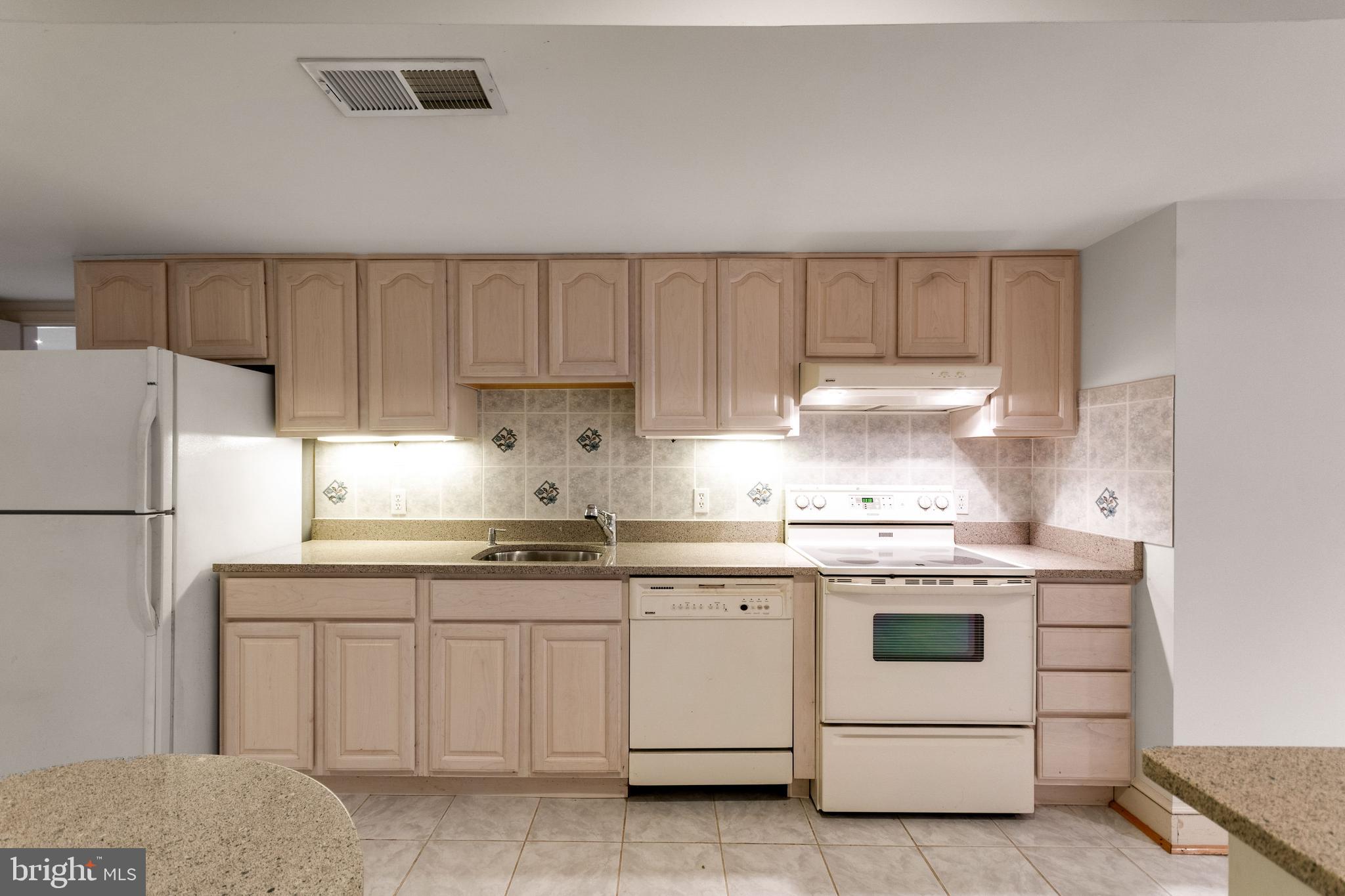 DARNESTOWN OUTSIDE - Residential