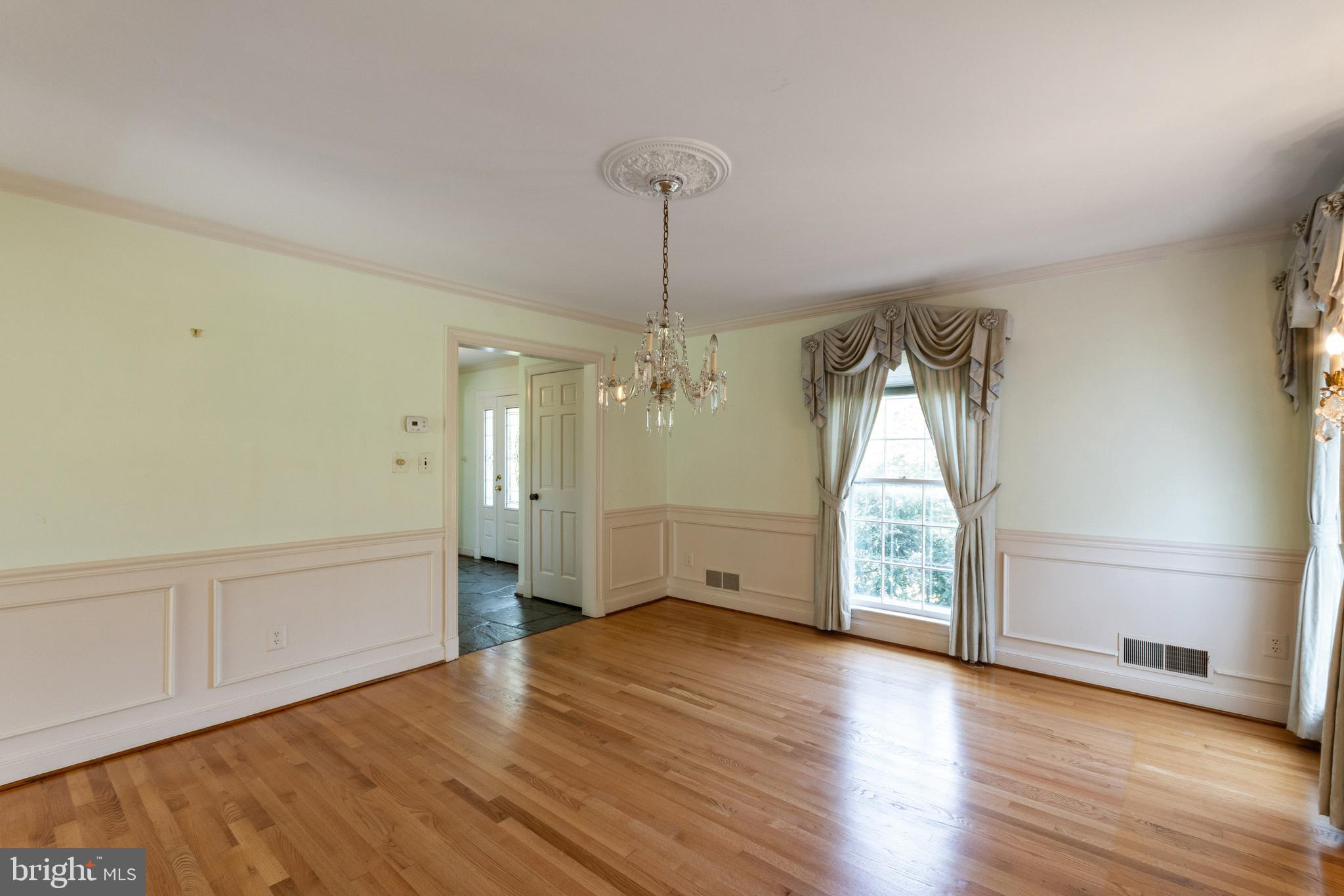 DARNESTOWN OUTSIDE - Residential