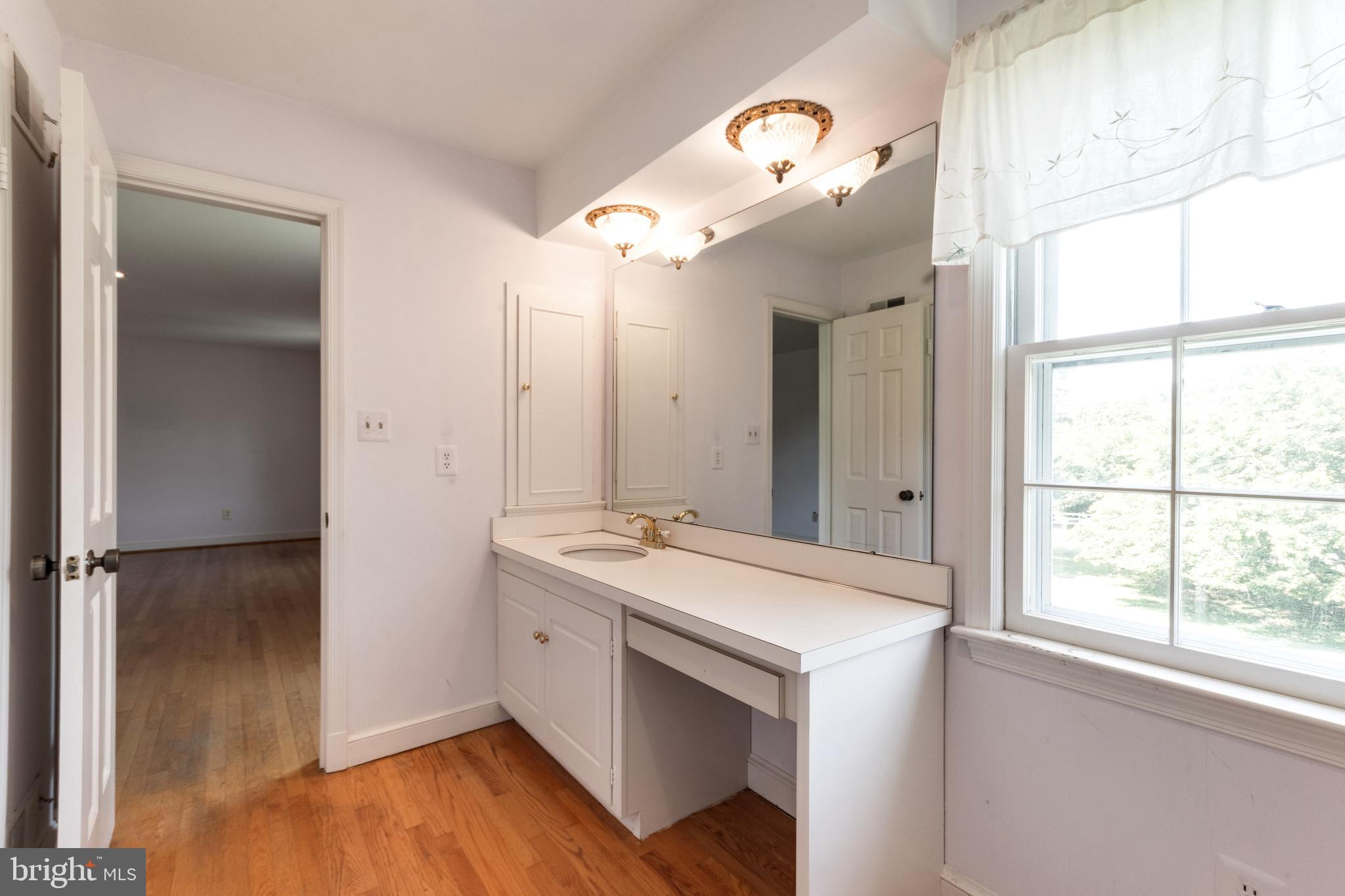 DARNESTOWN OUTSIDE - Residential