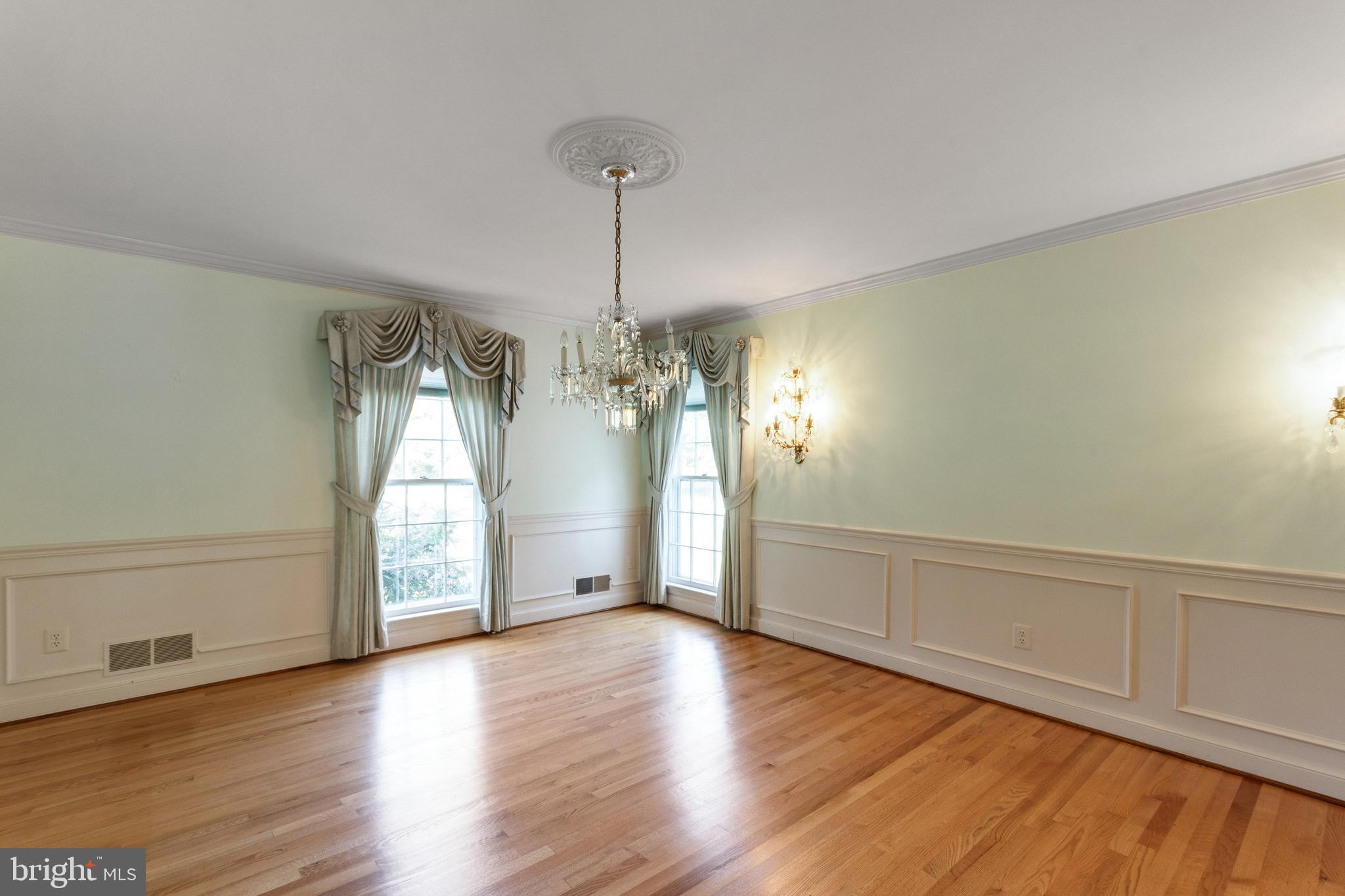 DARNESTOWN OUTSIDE - Residential