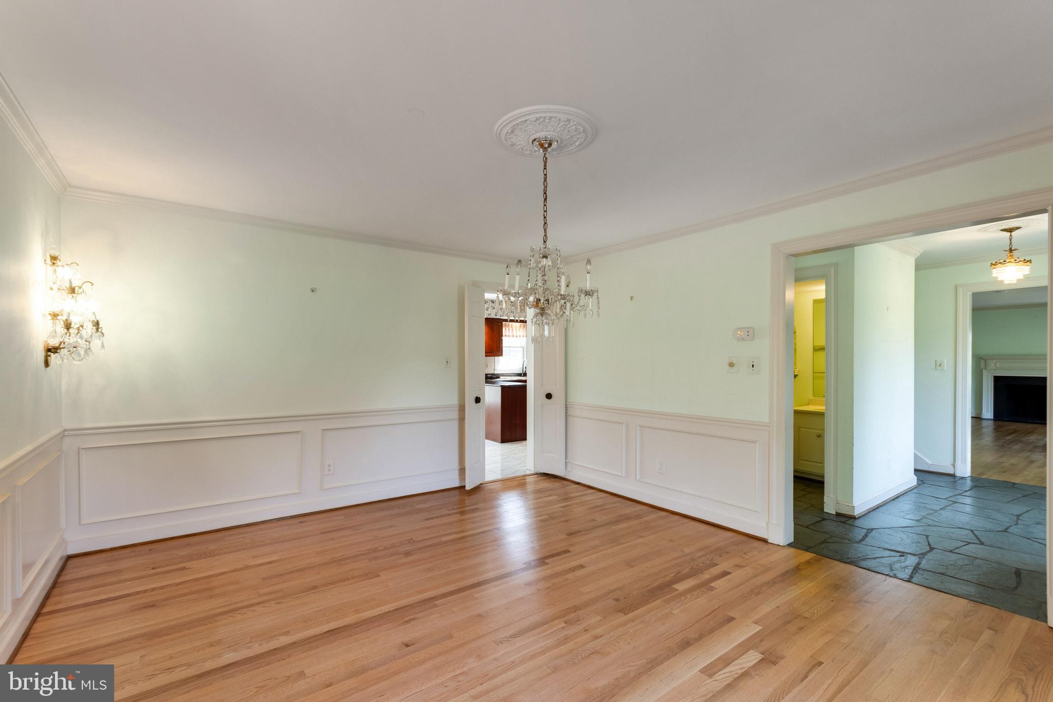 DARNESTOWN OUTSIDE - Residential