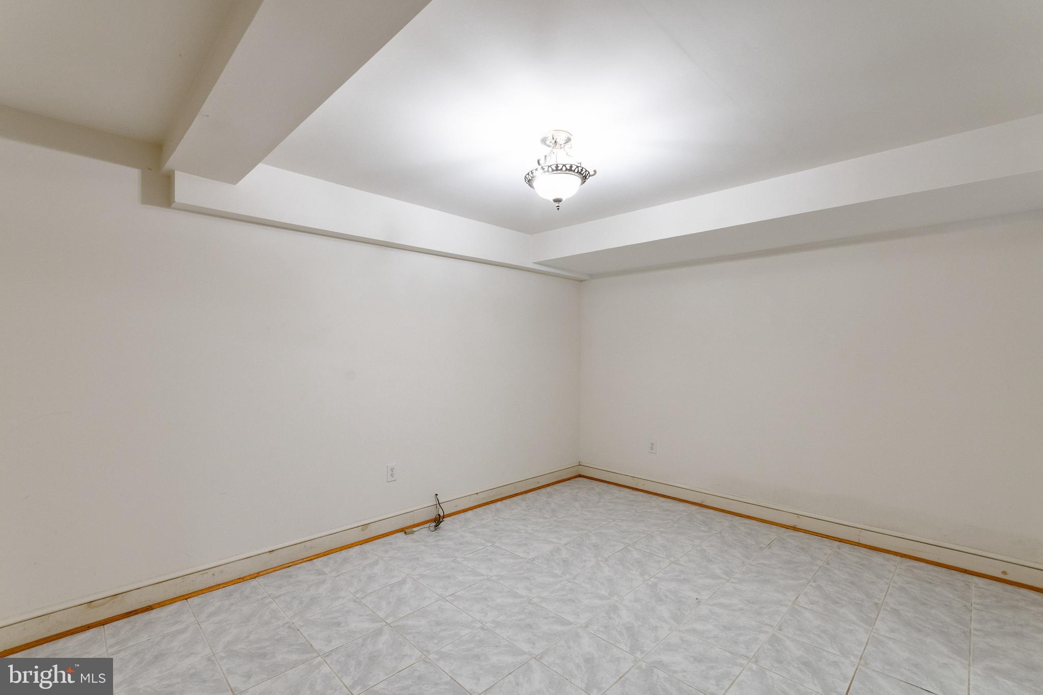 DARNESTOWN OUTSIDE - Residential