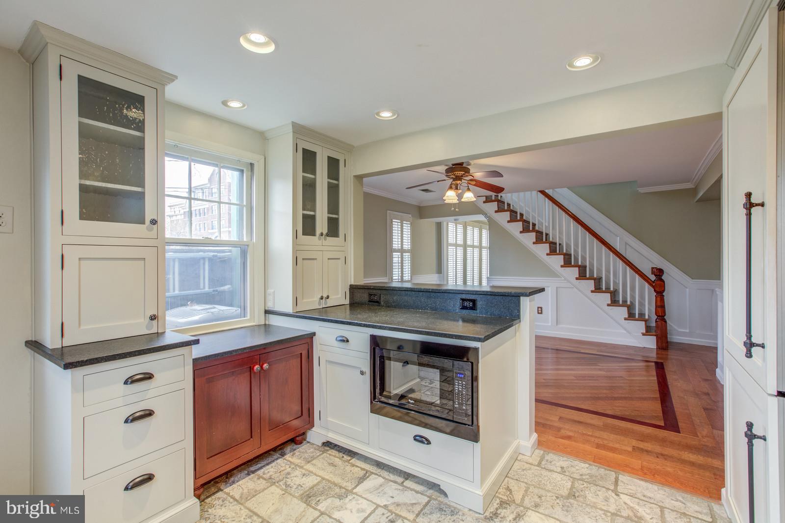 PARKER GRAY - Residential Lease