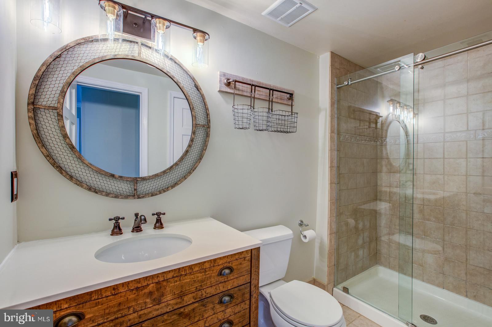 PARKER GRAY - Residential Lease