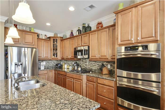 POTOMAC OVERLOOK CONDO - Residential Lease