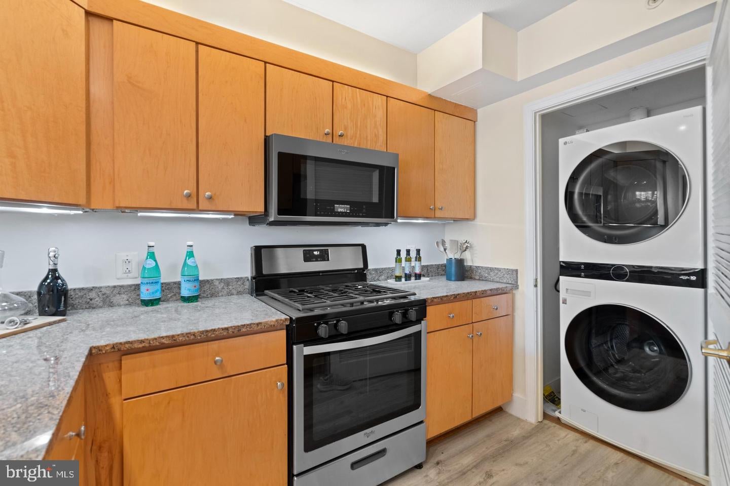 631 D STREET NW 1136