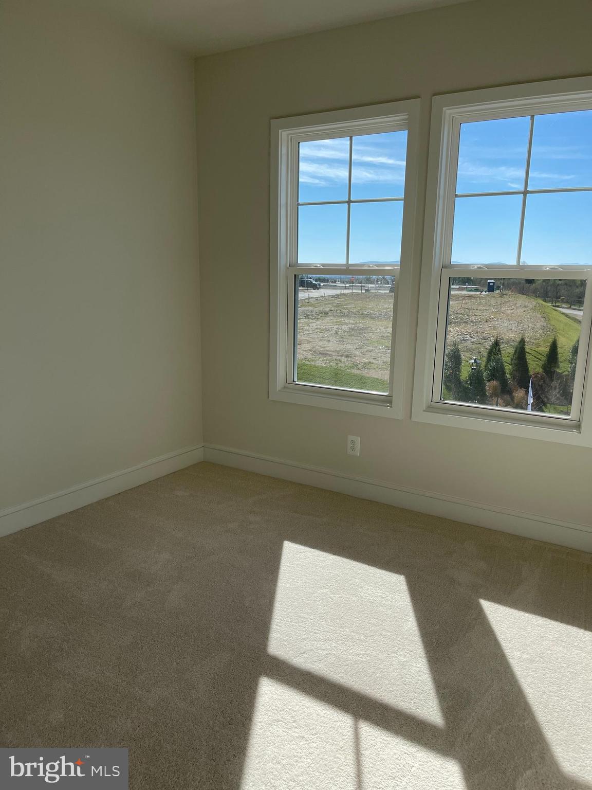 LAKE FREDERICK - Residential Lease