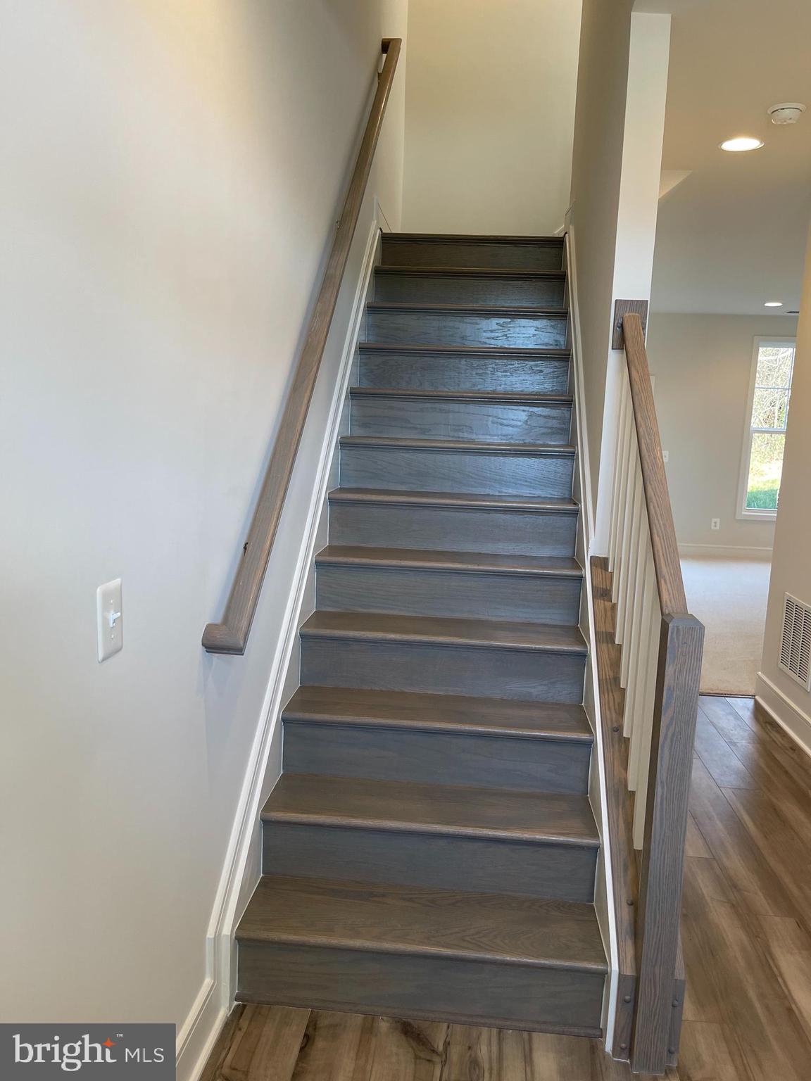 LAKE FREDERICK - Residential Lease