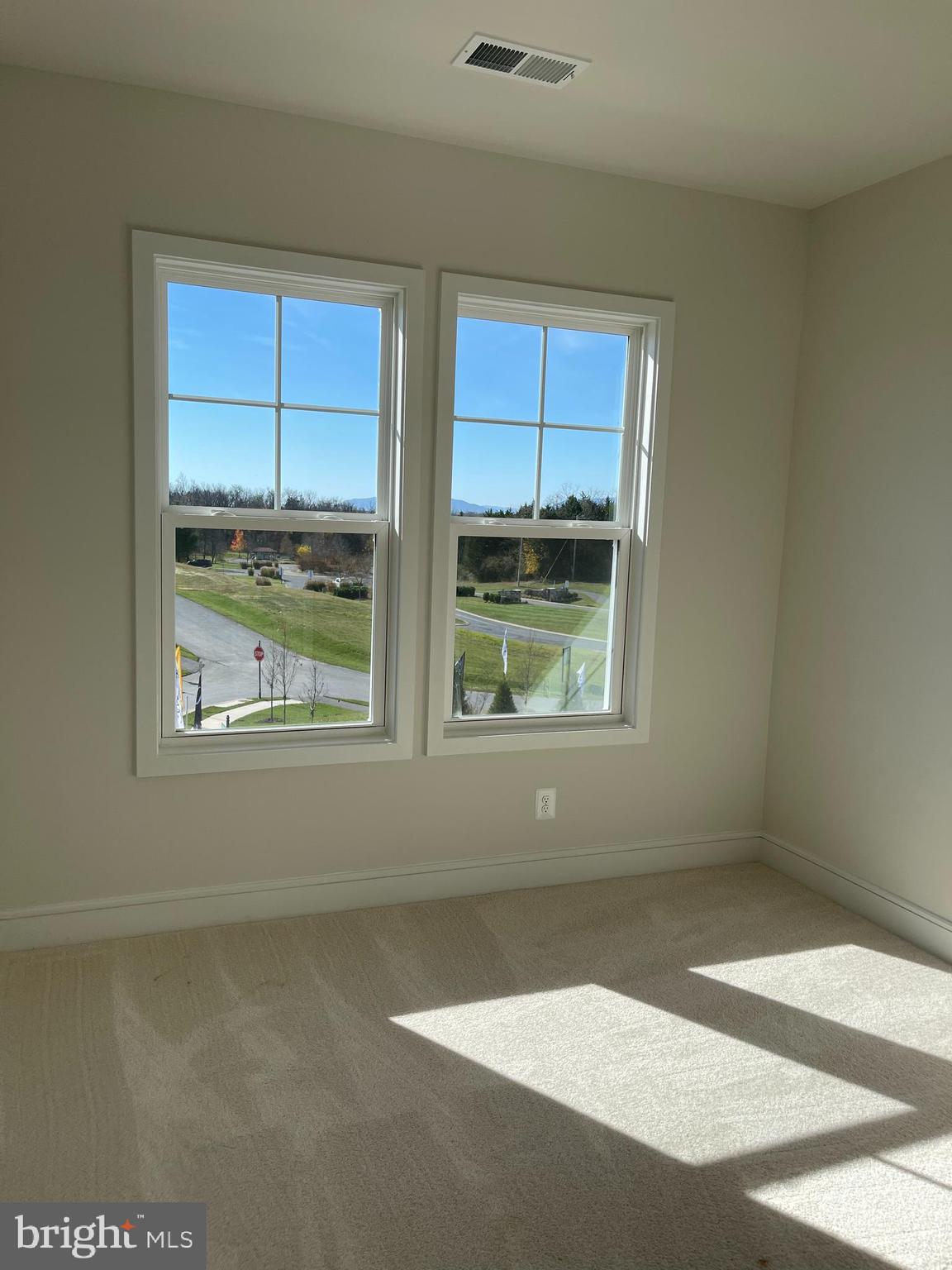 LAKE FREDERICK - Residential Lease