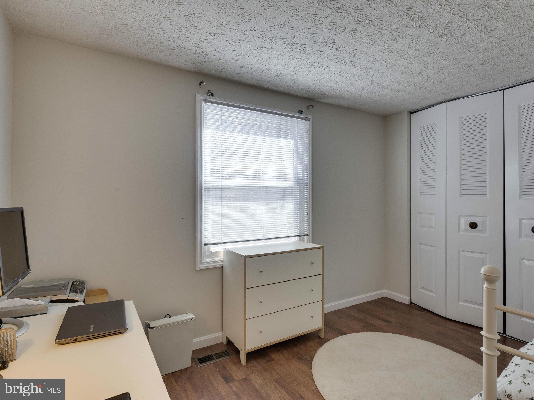 NEWINGTON FOREST - Residential