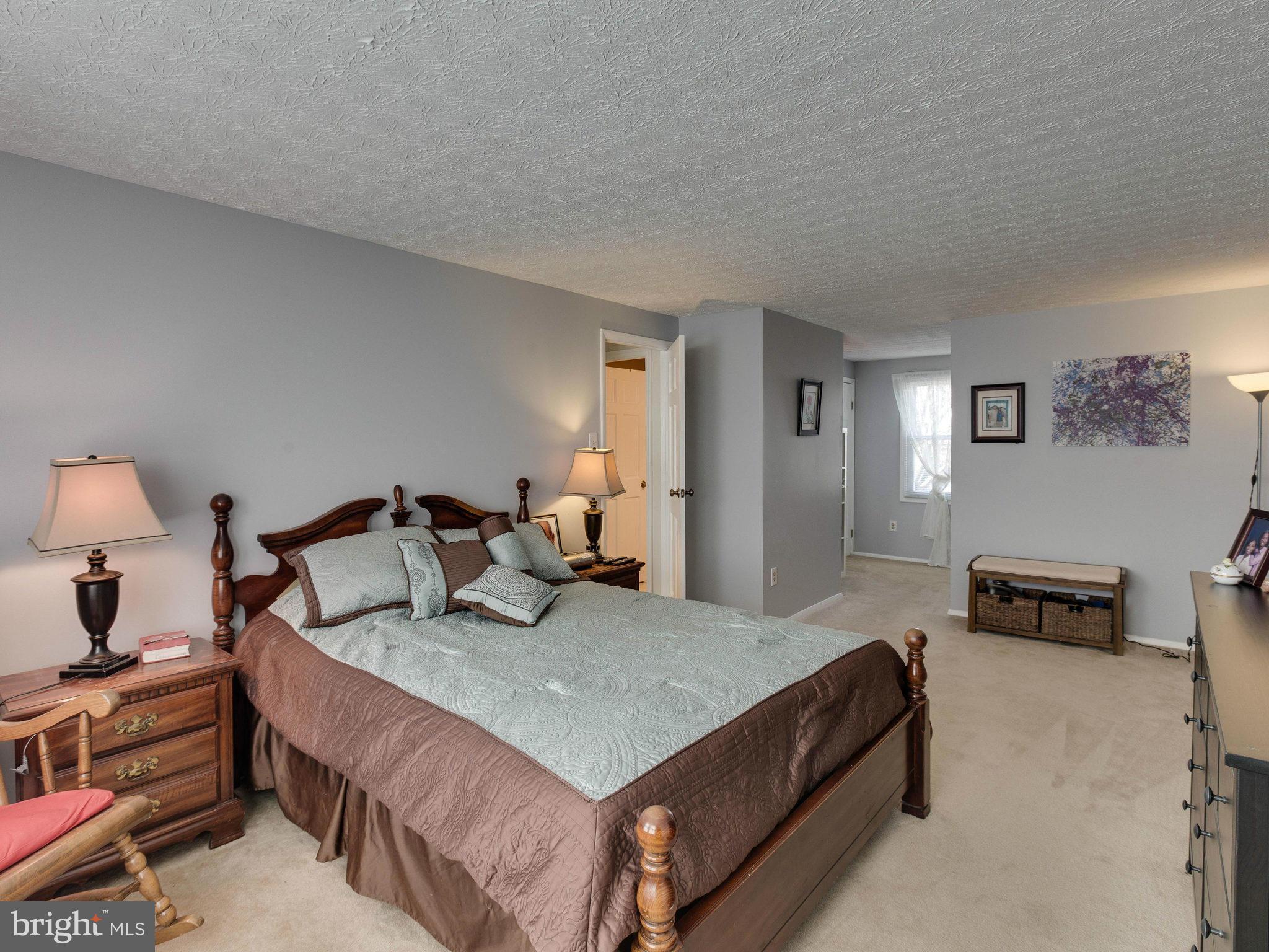 NEWINGTON FOREST - Residential