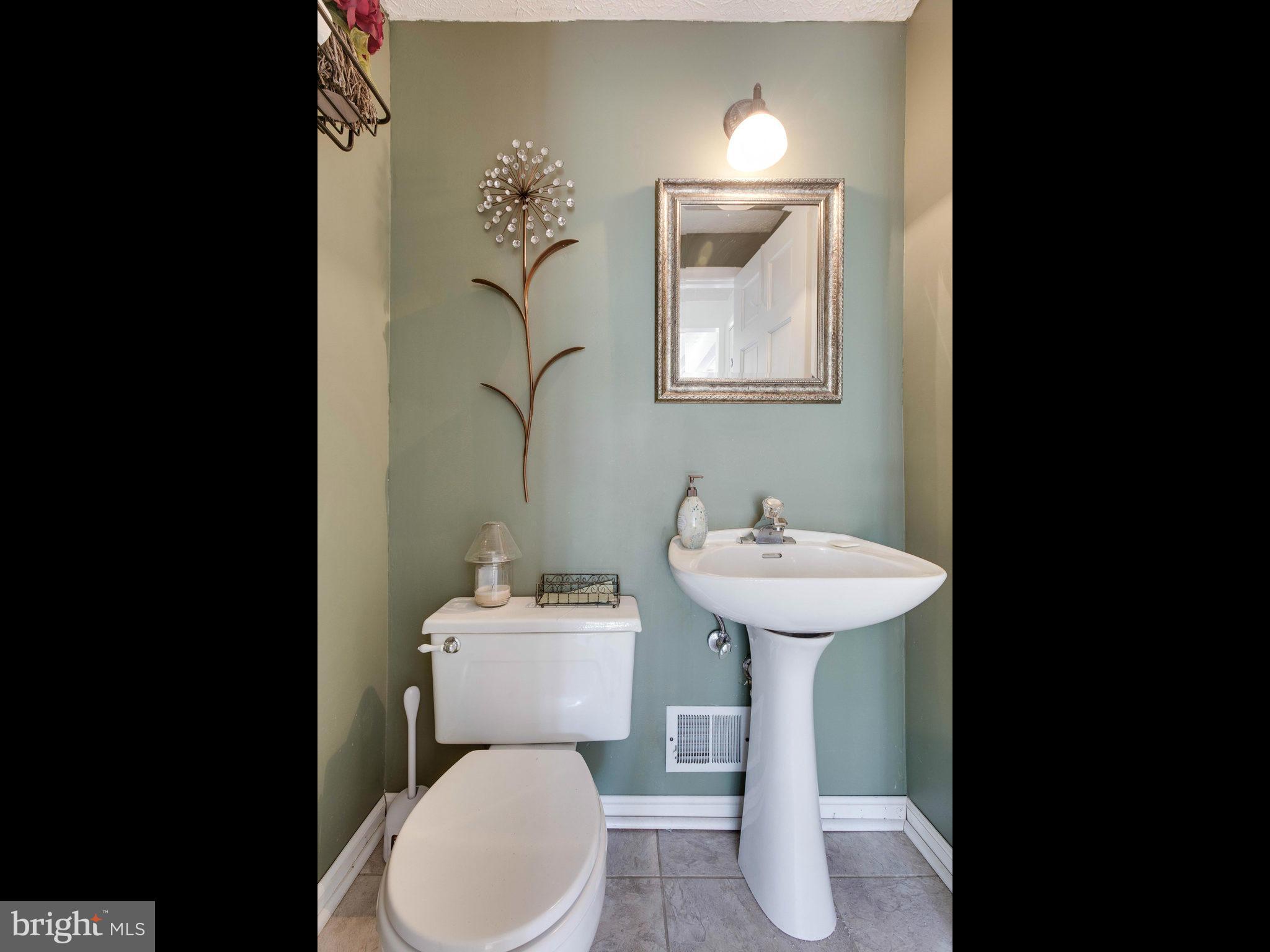 NEWINGTON FOREST - Residential