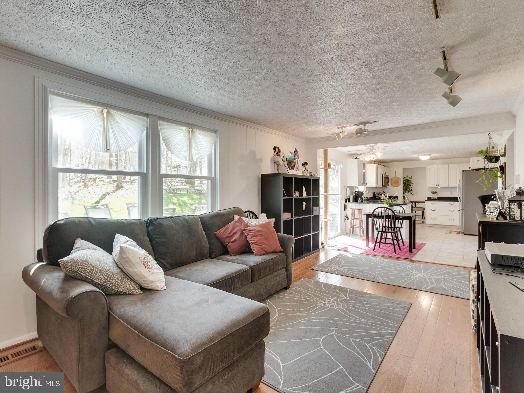 NEWINGTON FOREST - Residential