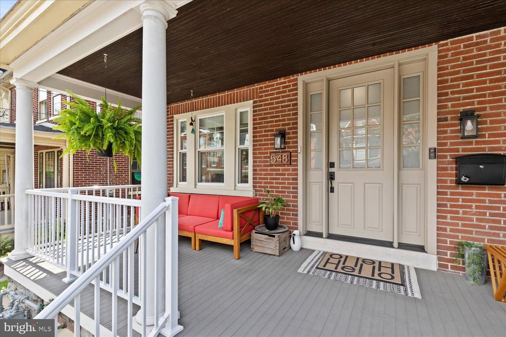 Photo of 548 W LEMON ST, LANCASTER, PA 17603 (MLS # PALA2039408)