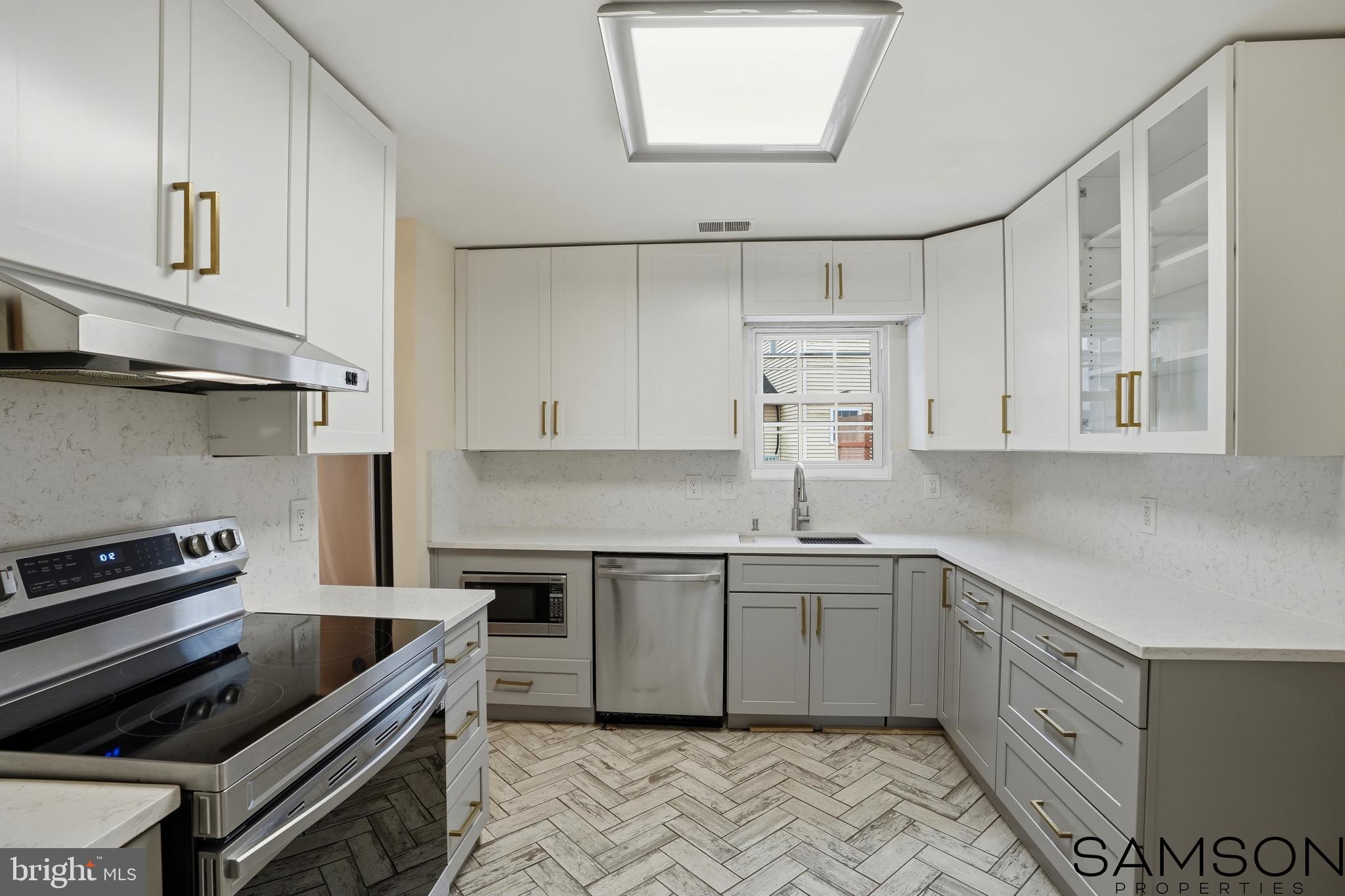 FRANKLIN FARM - Residential