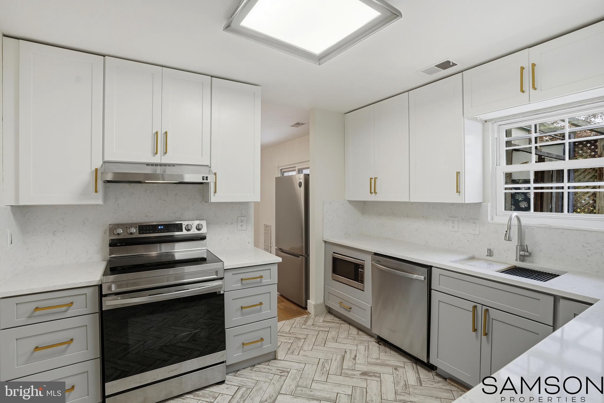 FRANKLIN FARM - Residential