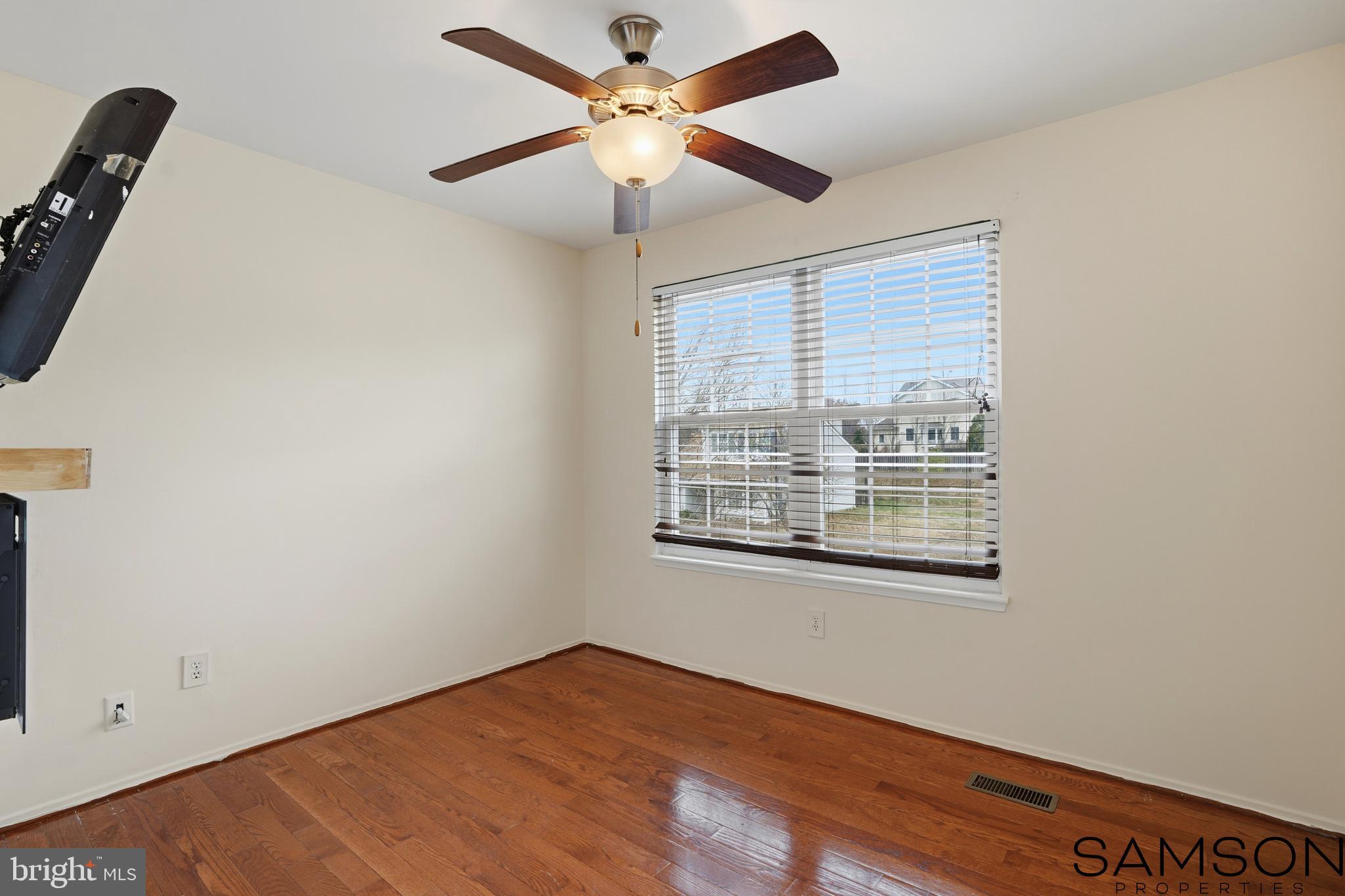 FRANKLIN FARM - Residential