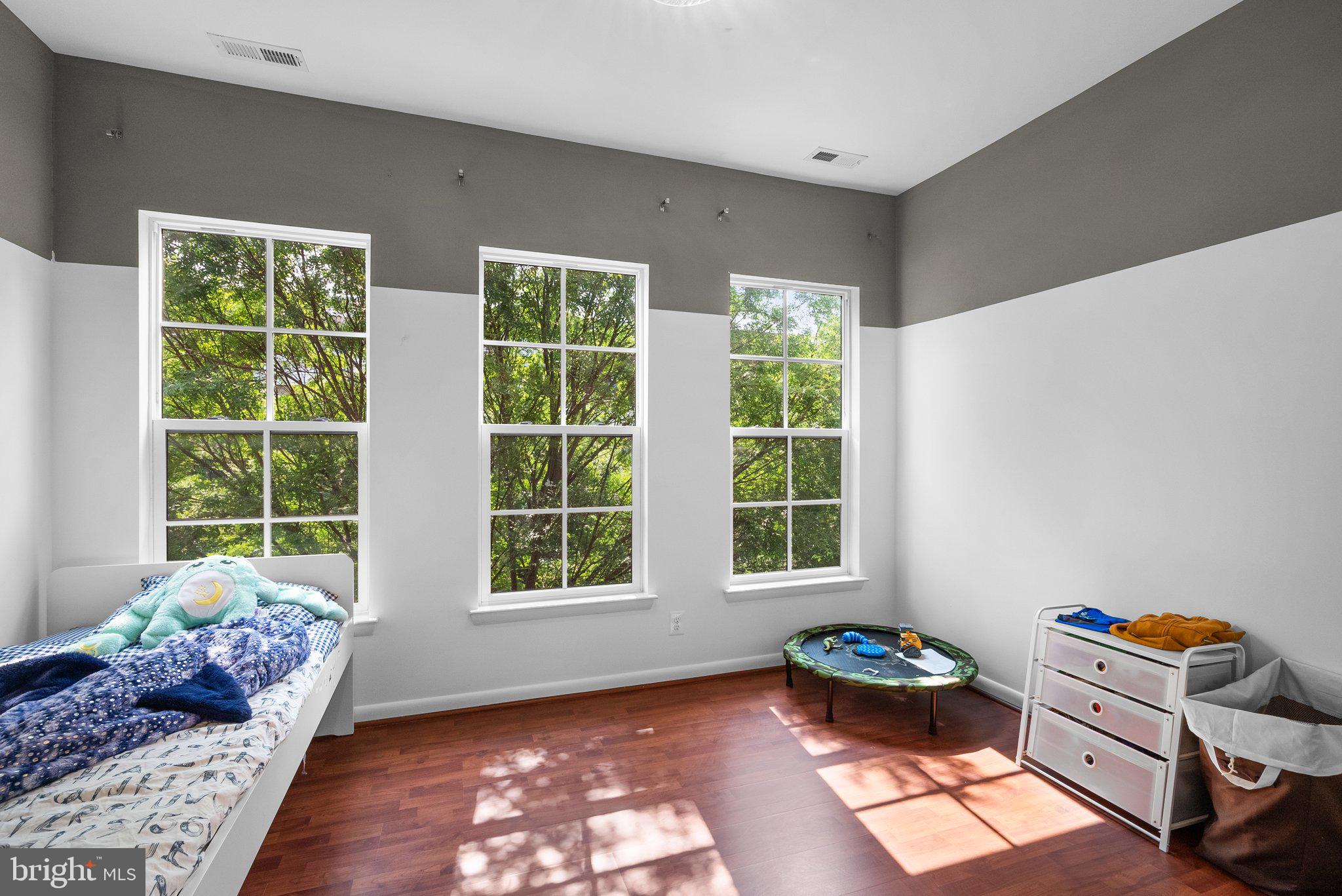 EYA ARTS DISTRICT - Residential Lease