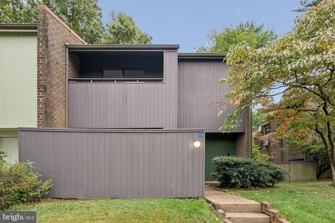 2015 WETHERSFIELD COURT RESTON VA 20191