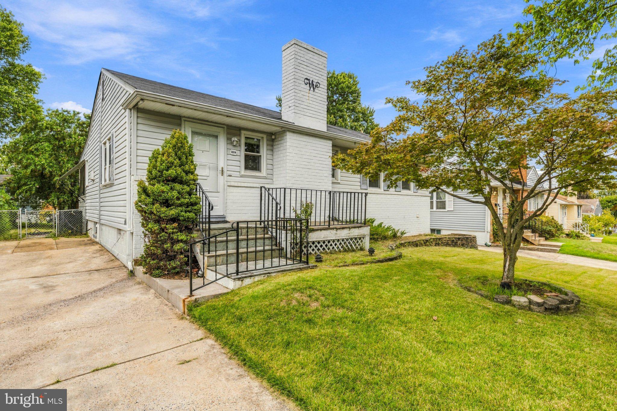 1412 TORREY PLACE