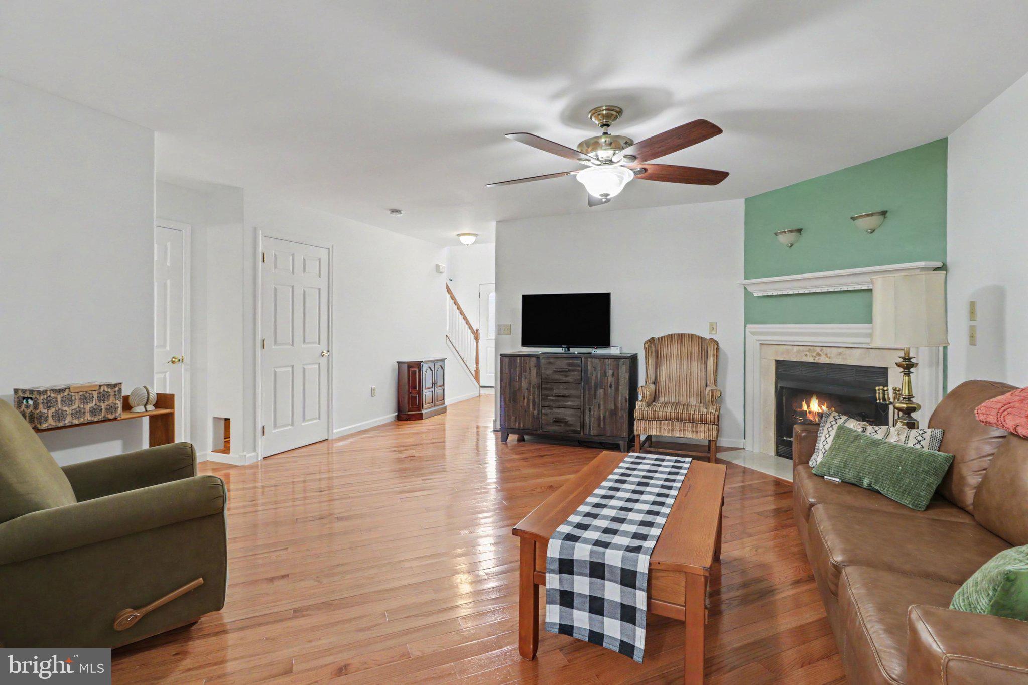 226 W LOCUST STREET