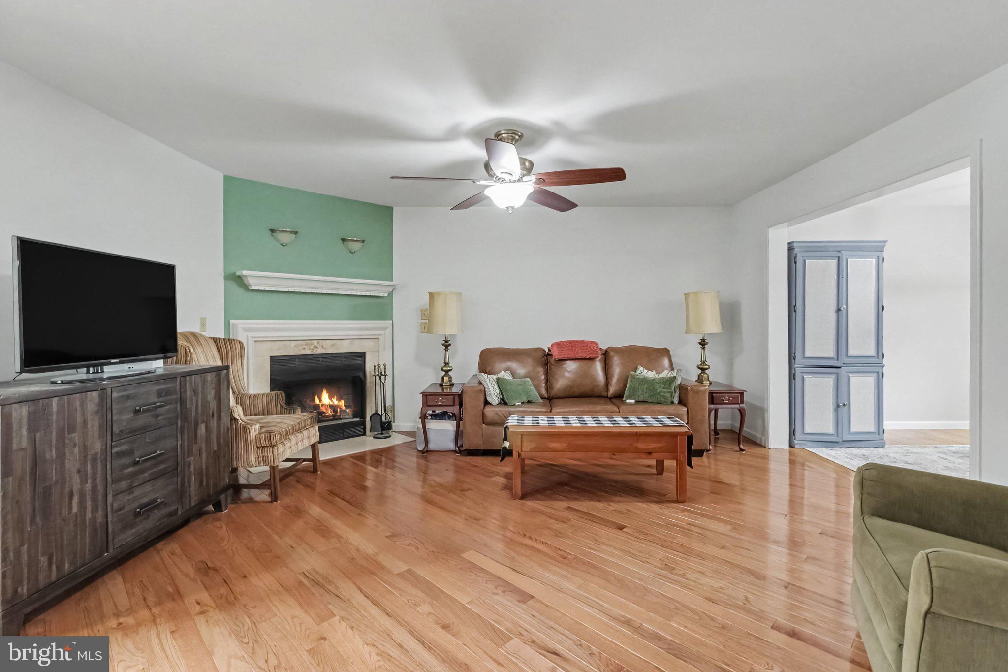 226 W LOCUST STREET